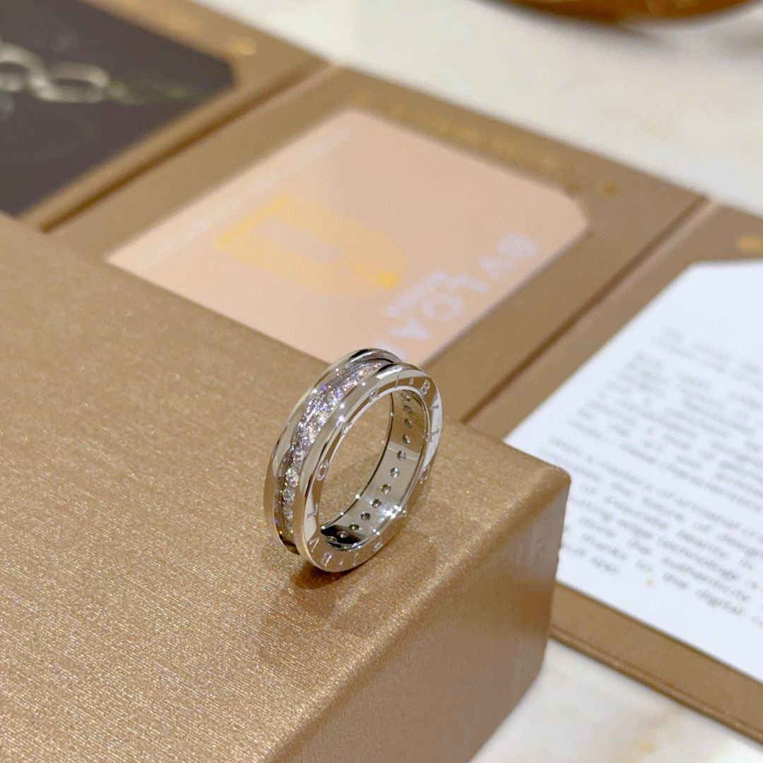 Bvlgari 宝格丽项链V金材质 BVLGARI宝格丽 DIVAS‘ DREAM 珐琅系列 品相完美