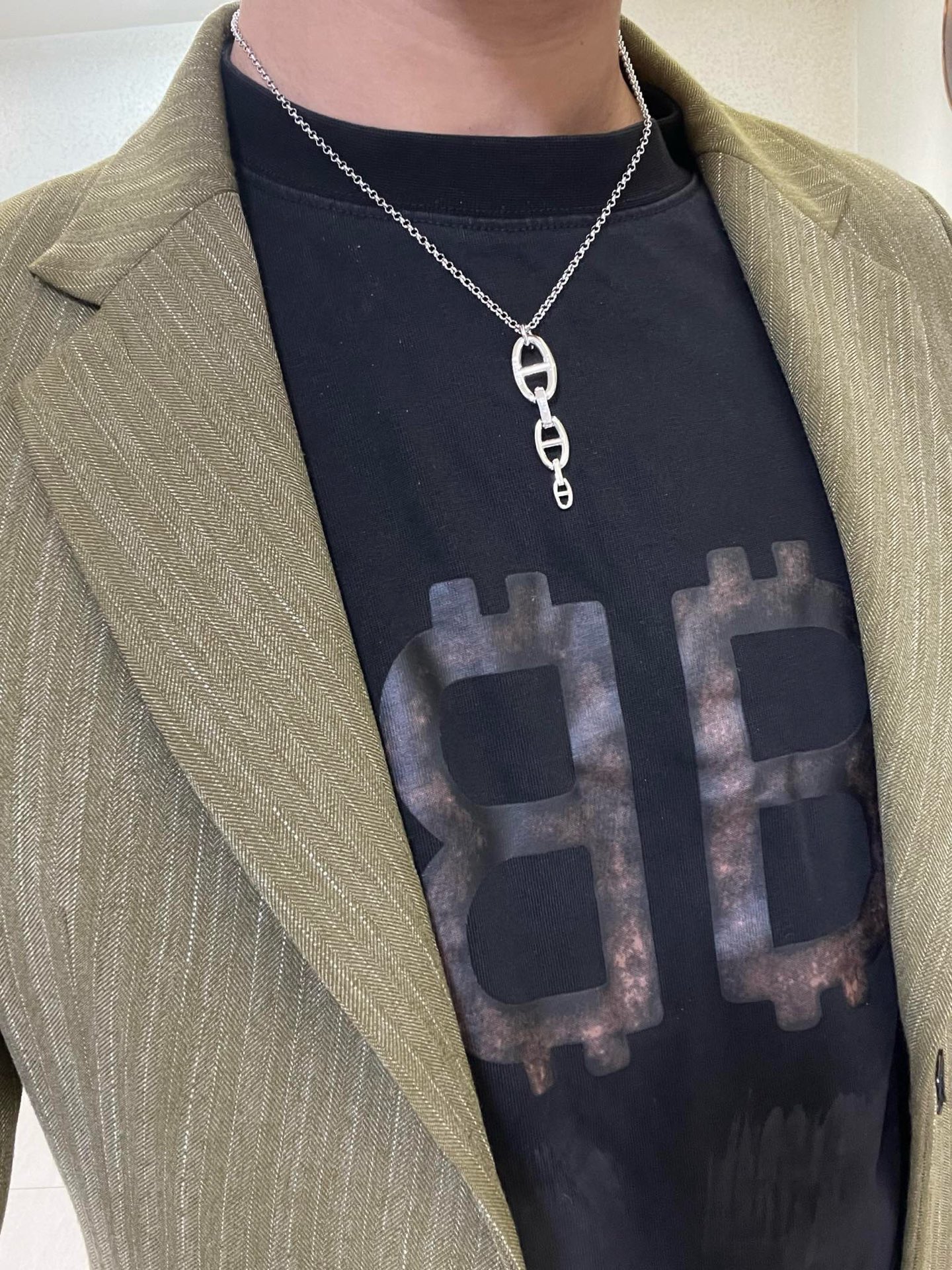 批80。🌀🌟HERMES  爱马仕项链 猪鼻子项链系列首饰 进口定制.高端链条经典搭配 新品 简单时尚🌟专柜一致 火爆款出货 设计独特 前卫 男女必备款！