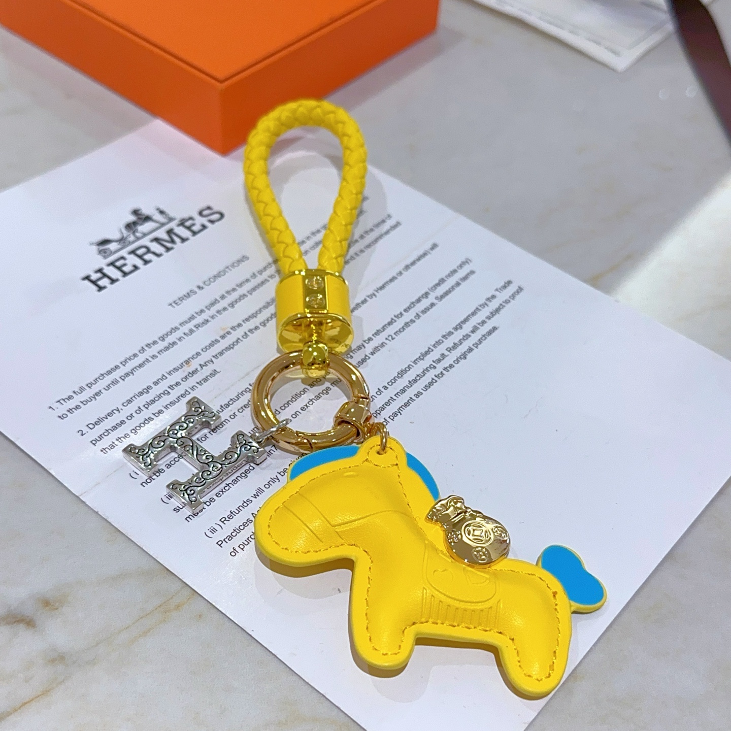 Luxurious Hermes Horse Key Button Platinum Keychain: Exquisite Customized Design and High-End Craftsmanship - 图片 5
