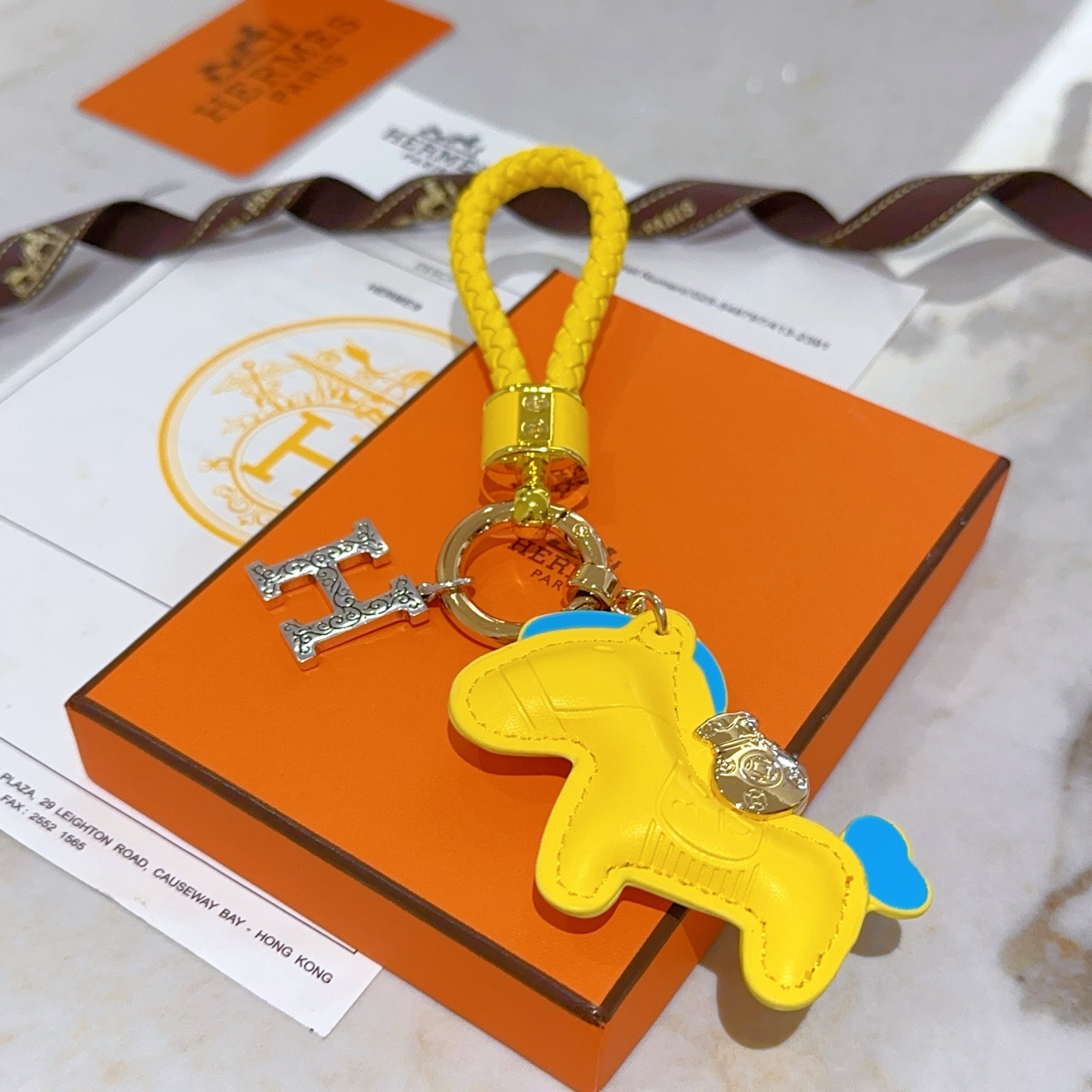 Luxurious Hermes Horse Key Button Platinum Keychain: Exquisite Customized Design and High-End Craftsmanship - 图片 4