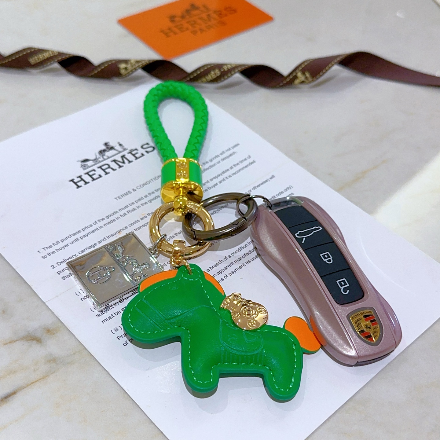 Luxurious Hermes Horse Key Button Platinum Keychain: Exquisite Customized Design with High-End Craftsmanship - 图片 4