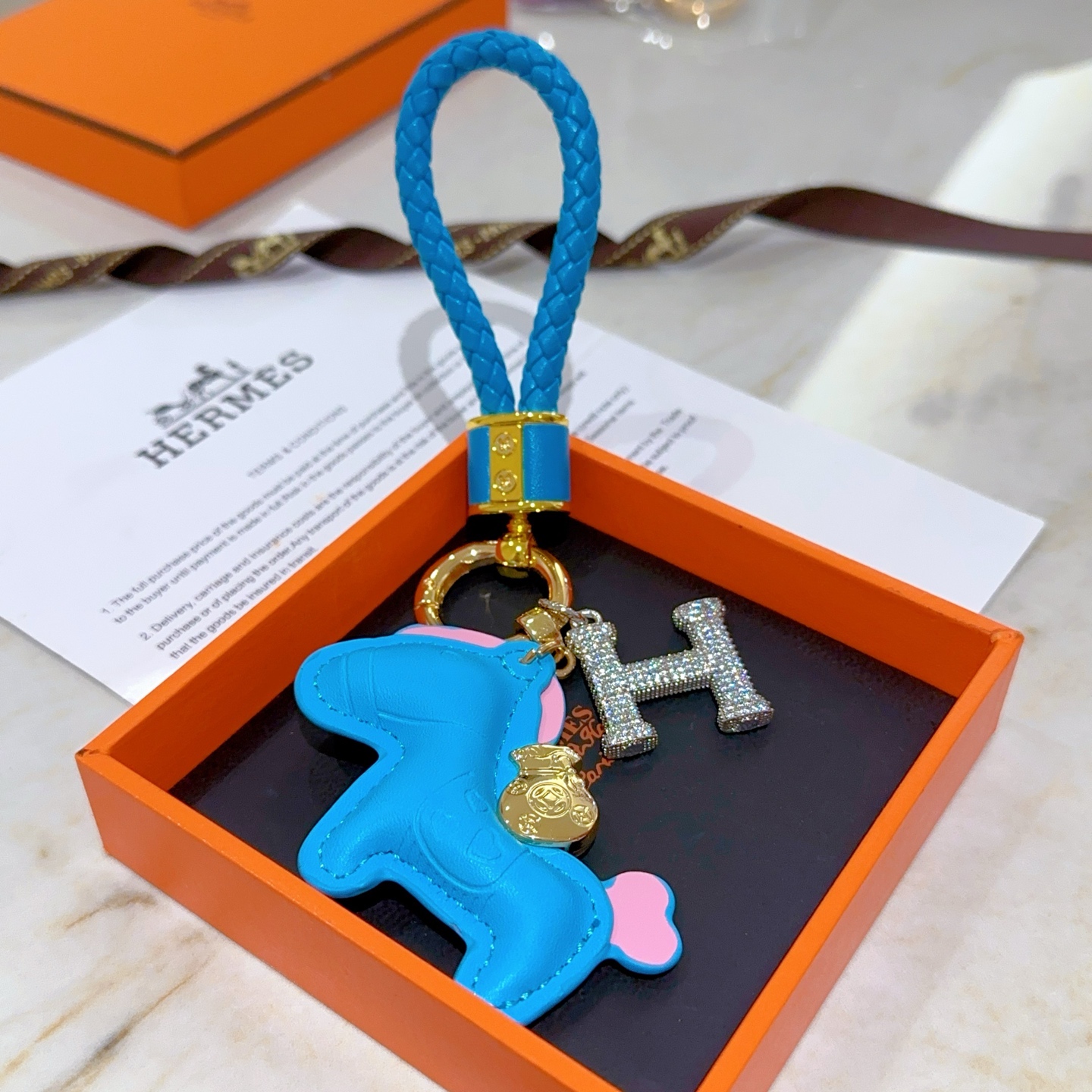 Luxurious Hermes Key Button in Platinum for Customized High-End Craftmanship - 图片 6