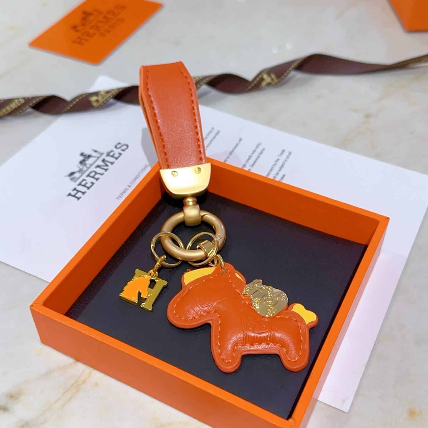 Luxury Hermes Key Buttons in Platinum: Customized, Elegant, and Refined Craftsmanship. - 图片 5