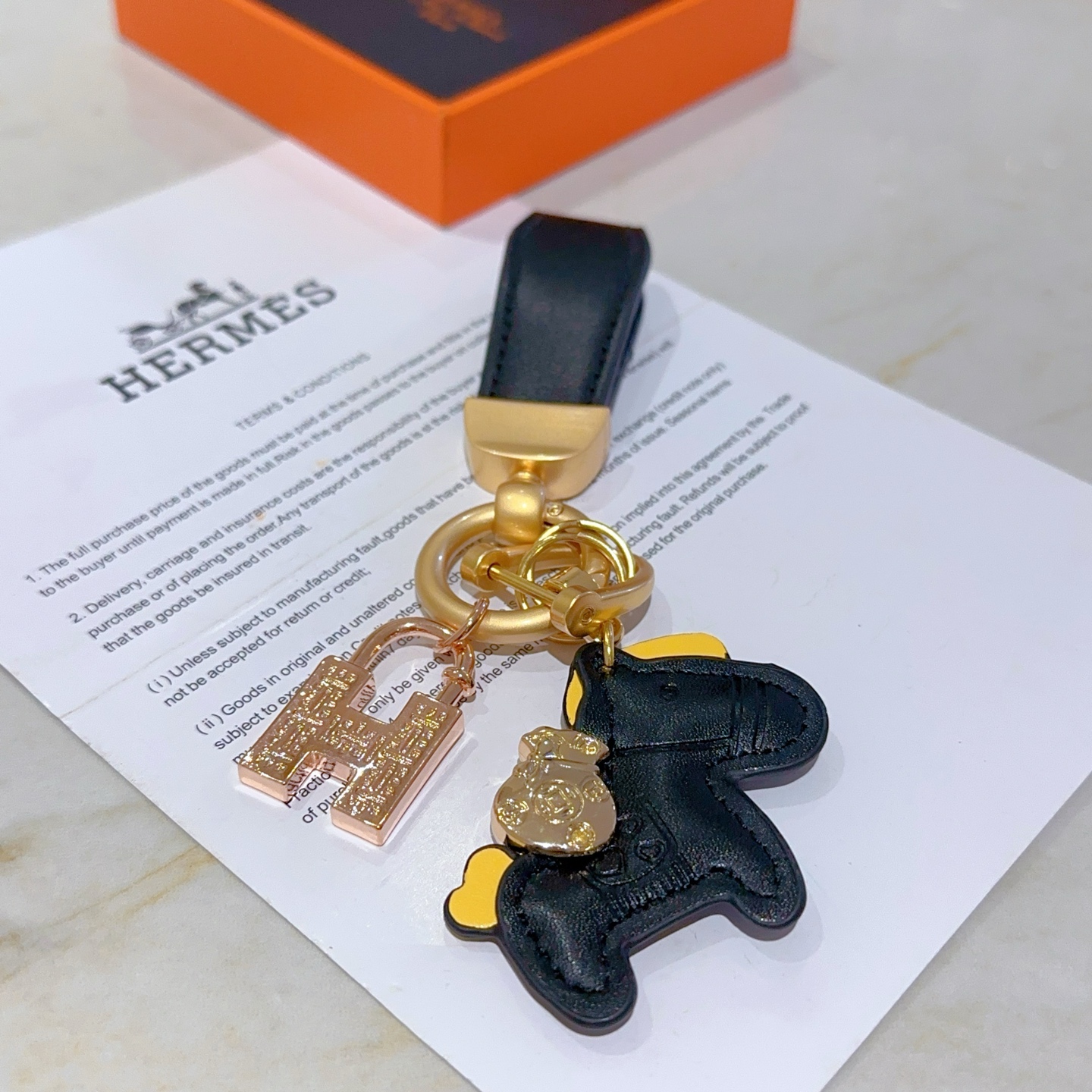 Luxury Hermes Key Button in Platinum: Exquisite Customized Design for Elegance - 图片 3