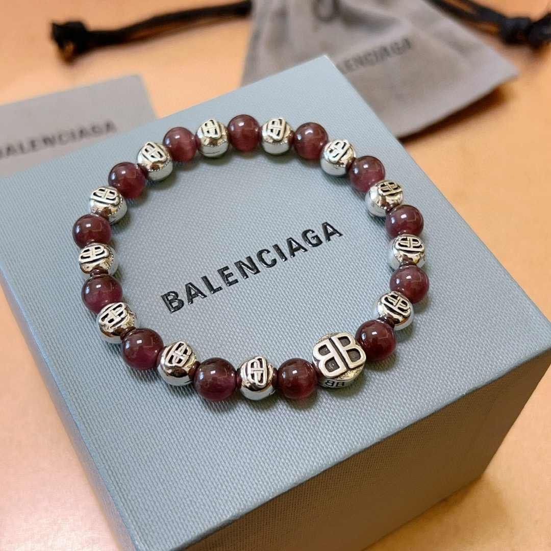 Parisian Bracelet Collection Featuring 273 Masterpieces and Silver Styles - 图片 5