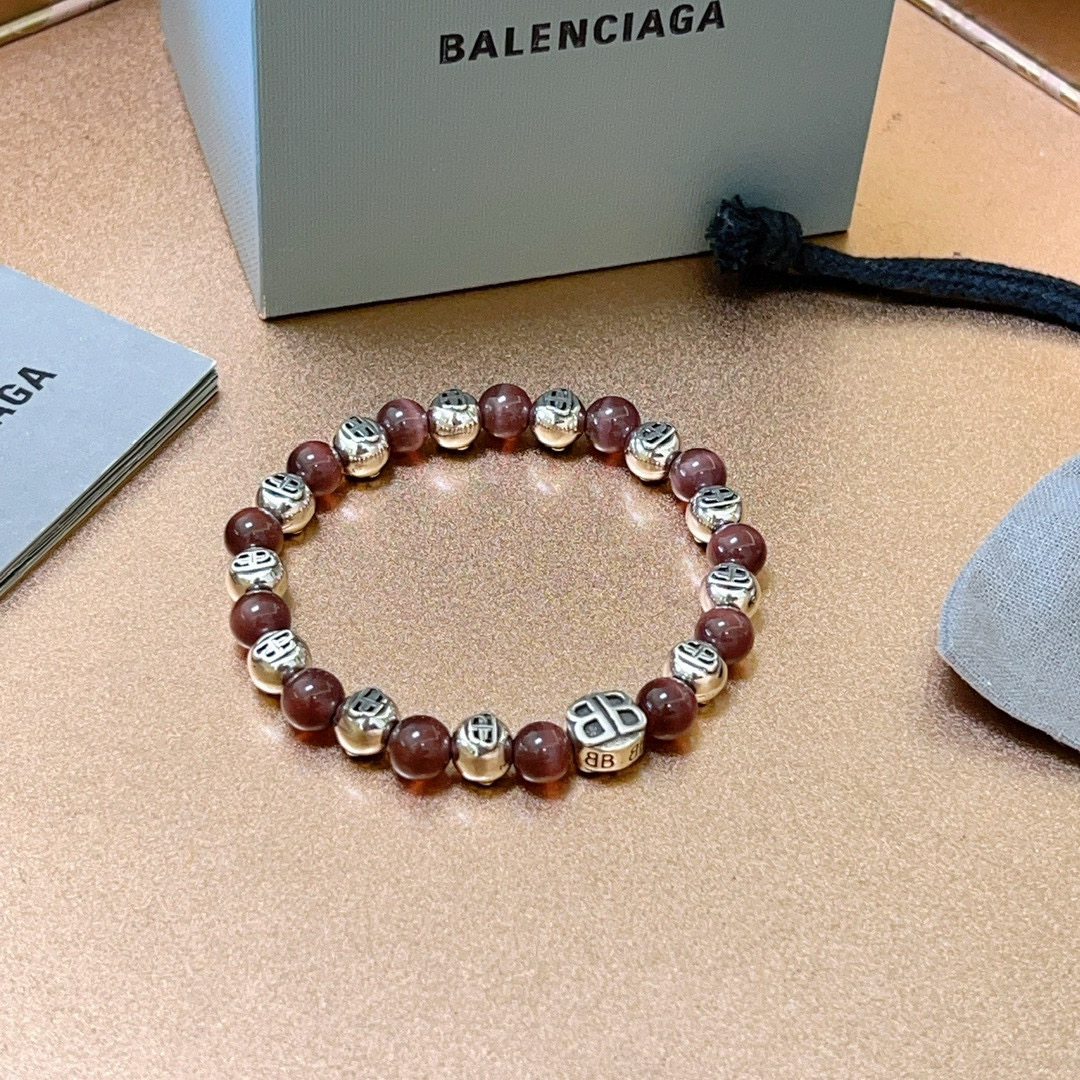 Parisian Bracelet Collection Featuring 273 Masterpieces and Silver Styles - 图片 8