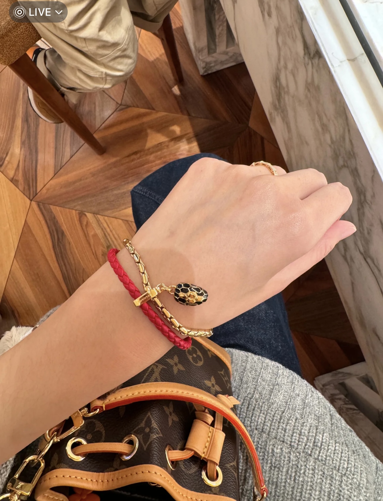 NO:106184,Bulgari red rope bracelet is popular, the Year of the Snake is lucky, the hand is slow, there is not much stock, and it is immediately out of stock. Snake head bracelet The Year of the Snake is lucky, the jewelry is bvlgari, bracelet19860909宝格丽红绳手链爆款出货,蛇年招财绳,手慢无 ,现货不多,立马没货 蛇头手链 蛇年大吉之绳,饰品精品,bvlgari,bracelet,Jewelry
