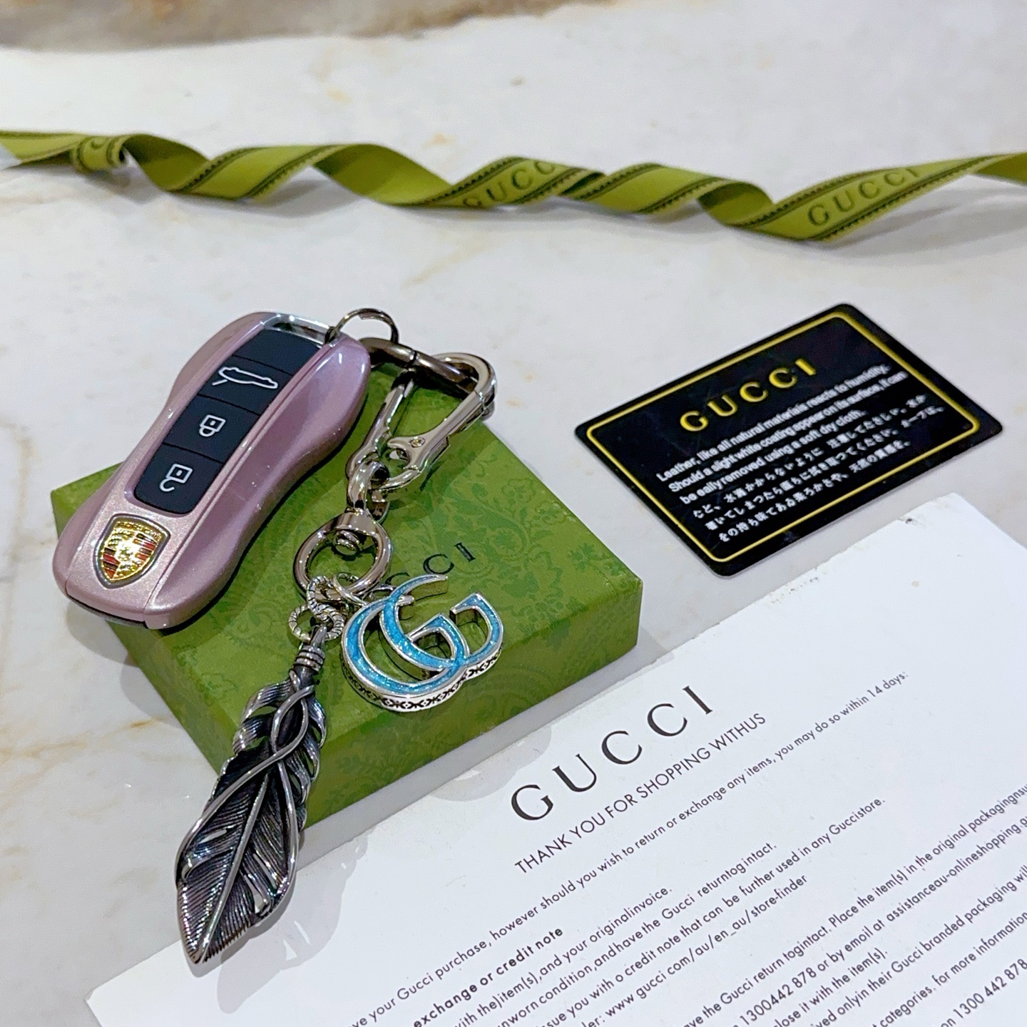 Gucci Introduces 189 New Items with Anger Forest Double G Design Key Buttons - 图片 2