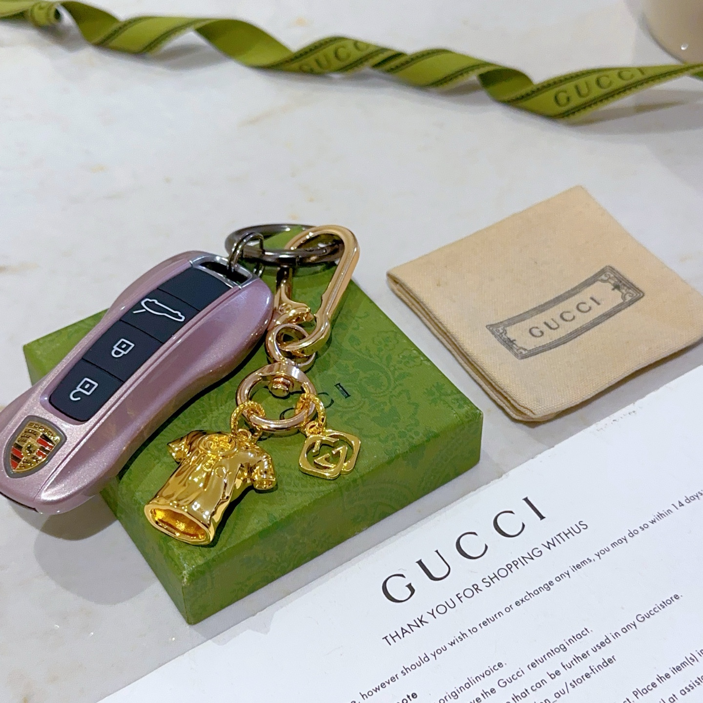 Gucci Introduces 189 New Items with Anger Forest Double G Key Button Series - 图片 2