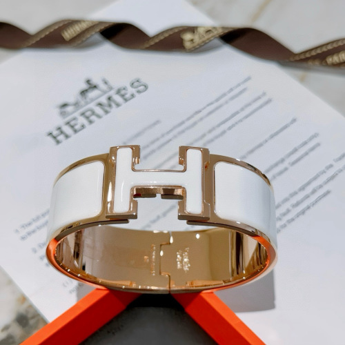Hermès Clic H armband - Wit & Goudkleurig - 20mm breed, Verfijnd handwerk 1 Hermès Clic H armband - Wit & Goudkleurig - 20mm breed, Verfijnd handwerk