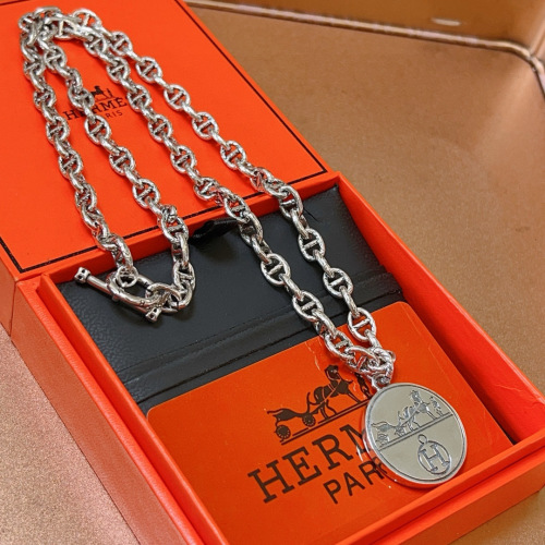 Hermes Pig Nose Pendant Necklace - Timeless Design, Premium Quality Chain 1 Hermes Pig Nose Pendant Necklace - Timeless Design, Premium Quality Chain