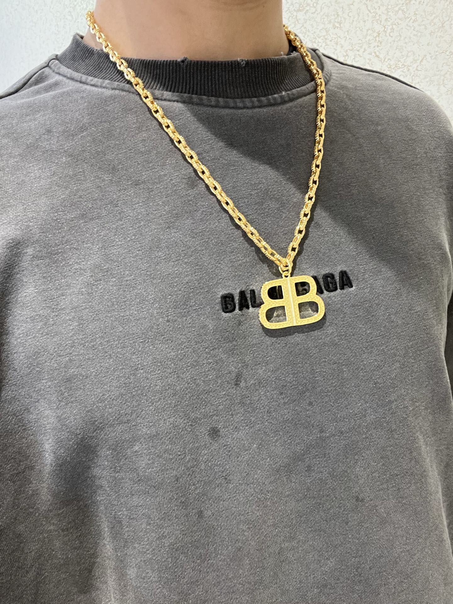 批140。 原单货🔹🔹新品 巴黎世家项链 Balenciaga 新款项链🔹专柜一致 细节做工精细 每个细节流程到位 设计工艺精细 火爆款出货 设计独特 复古风格 巴黎世家项链