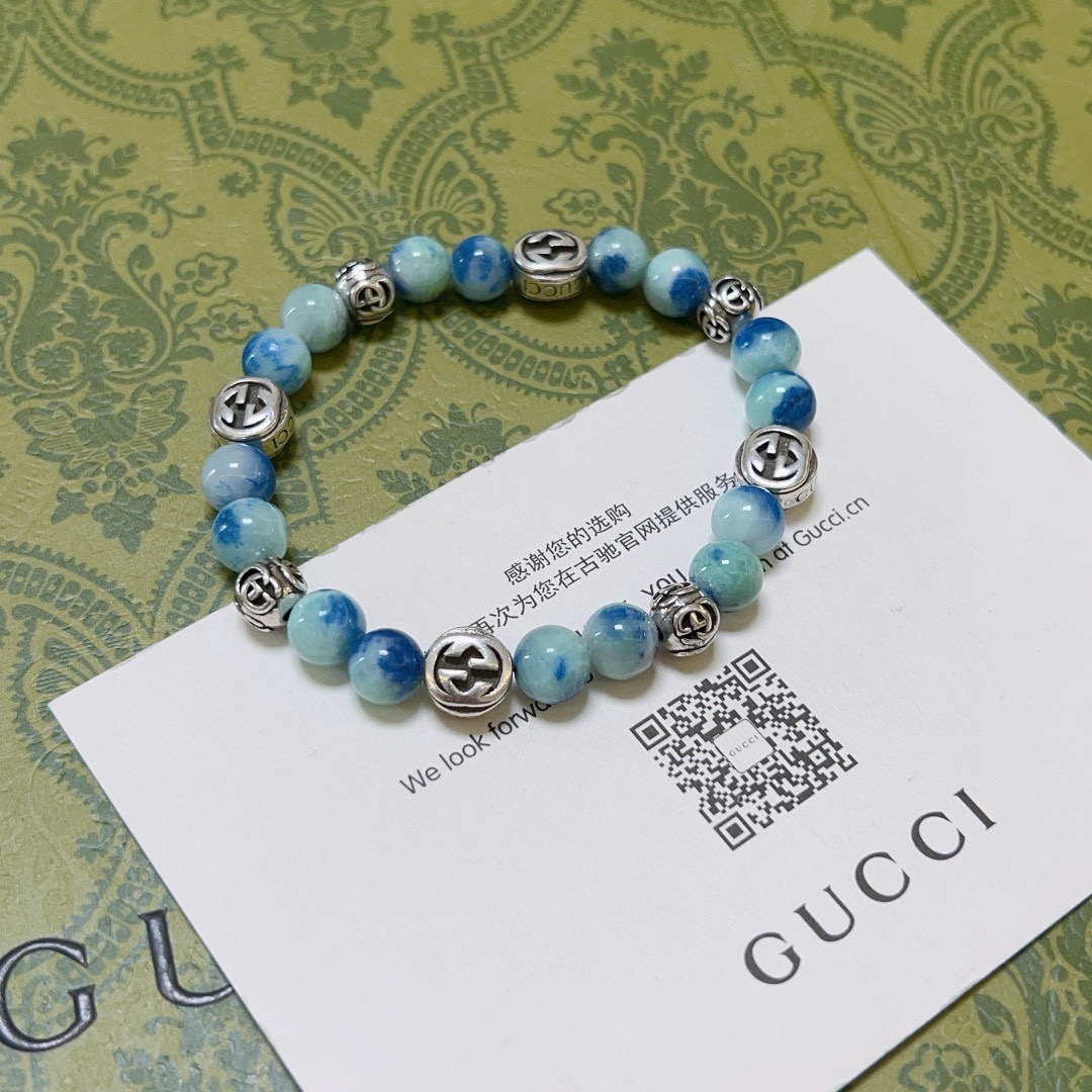 NO:107079,Buy Gucci bracelets are the same as men and women. The latest natural stone bracelets are higher in grade. Stars are the same as Anger Forest series double g snakeskin stone bracelets. Size: 16-24 cm. Details are used to treat the old version. Non-market bright style. This one is always being made on the market. Gucci is popular in the best version. Very easy to match clothes, jewelry quality, gucci, bracelet, snakeskin19860909批 古驰手链男女同款 最新款天然石手链档次更高明星同款Anger Forest系列双g蛇皮石系列手链 尺寸:16-24厘米 细节对版做旧处理 非市面亮面版型 非市面普通做这款一直在出 古驰里面热卖款 非常好搭配衣服,饰品精品,gucci,bracelet,snakeskin,Jewelry