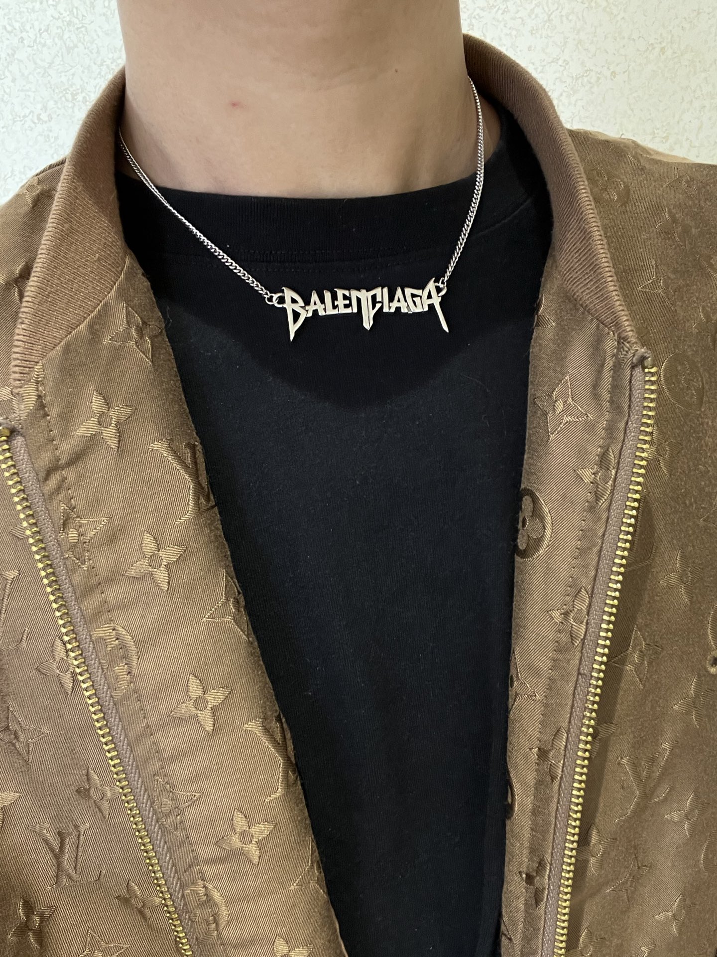 NO:113580,Batch original single product Balenciaga Necklace Balenciaga New necklace counter is consistent, fine details and workmanship are in place, fine design process, hot products are shipped, unique design, retro style Balenciaga Necklace, fine jewelry, balenciaga, balenciaga, necklace19860909批 原单货新品 巴黎世家项链 Balenciaga 新款项链专柜一致 细节做工精细 每个细节流程到位 设计工艺精细 火爆款出货 设计独特 复古风格 巴黎世家项链,饰品精品,balenciaga,balenciaga,necklace,Jewelry