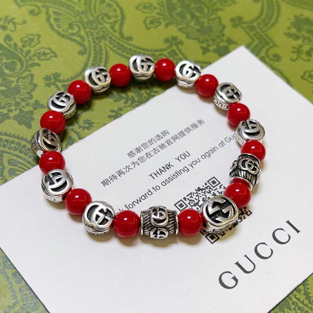NO:110578,Batch New product release Gucci bracelet Luxury Gucci bracelet Red Coral bracelet Crystal Men and Women's Same Model Latest full beaded bracelet grade higher Stars Same Model Anger Forest series double g retro Gucci bracelet Size: 16-24 cm Details are used for the old version Non-market glossy style Non-market ordinary style This model has been released all the time Gucci is selling hot models very easy to match clothes, jewelry quality, gucci, bracelet19860909批 新品发布 古驰手链奢华古驰手串 红珊瑚手链水晶男女同款 最新款全件串珠手链档次更高明星同款Anger Forest系列双g复古古驰手链 尺寸:16-24厘米 细节对版做旧处理 非市面亮面版型 非市面普通做这款一直在出 古驰里面热卖款 非常好搭配衣服,饰品精品,gucci,bracelet,Jewelry