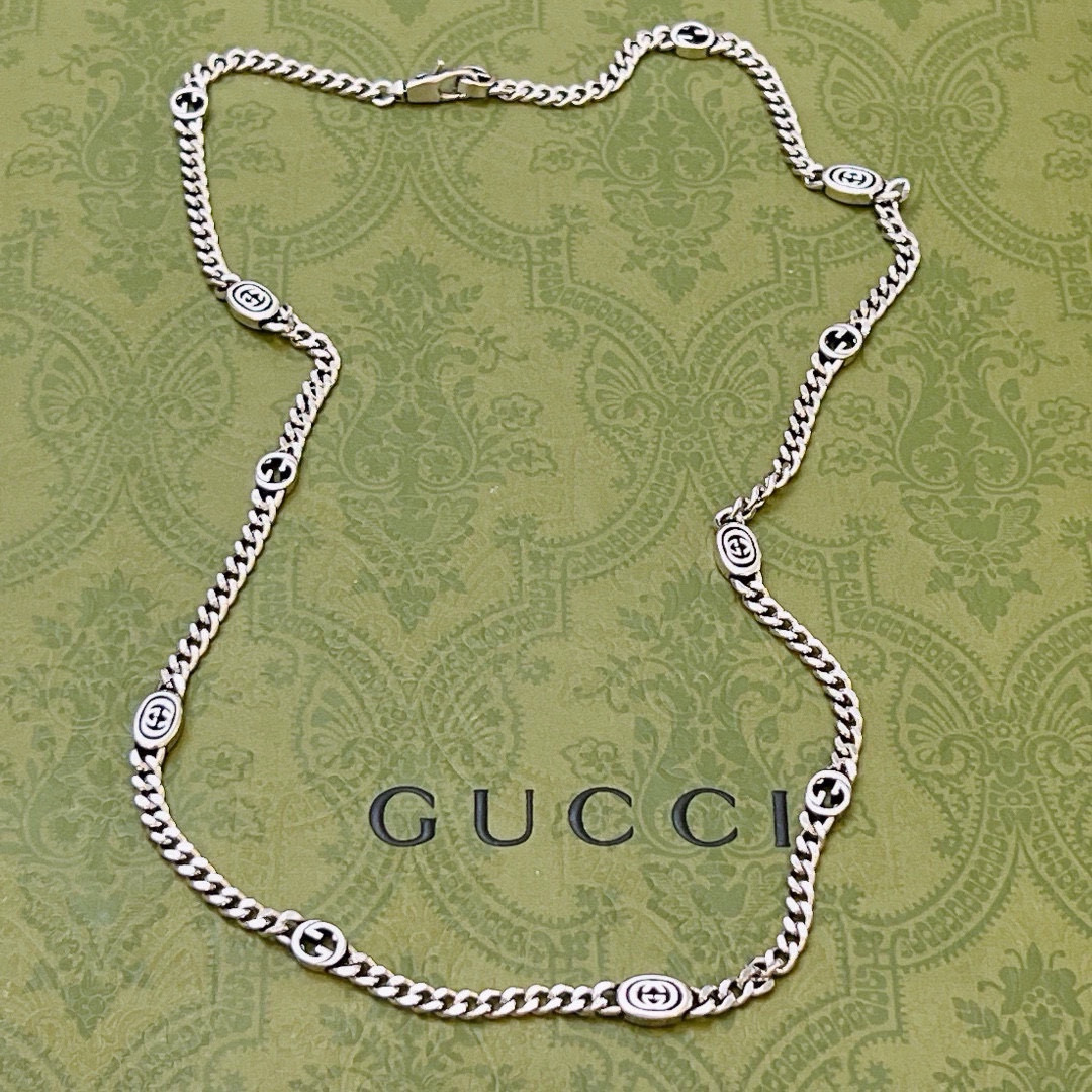 NO:111171,Praise, no explosion, no release, the first choice for online celebrities selling goods in Douyin, the latest model of Gucci necklace, the chain is higher, the same style as star Anger Forest series double g retro 12G Gucci necklace, makes high-end clothes more elegant, and more brand-name and personality when going out, details are used to treat the version, non-market bright style, this model has been released, the best-selling model in Gucci is very easy to match, fine jewelry, gucci, necklace19860909批  不爆不发 抖音带货网红首选 古驰项链最新款链条档次更高明星同款Anger Forest系列双g复古12G古驰项链 让高档的衣服搭配更有气质 出去更有牌面和个性 细节对版做旧处理 非市面亮面版型 这款一直在出 古驰里面热卖款 非常好搭配,饰品精品,gucci,necklace,Jewelry