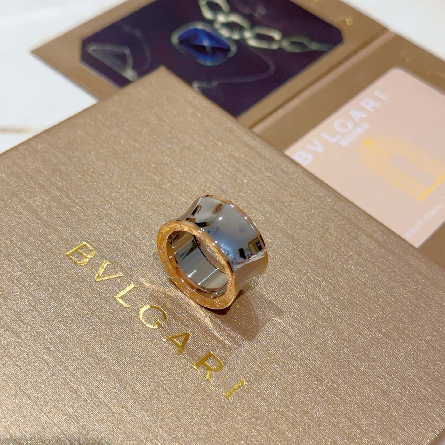 Bvlgari 宝格丽戒指V金材质 BVLGARI宝格丽
