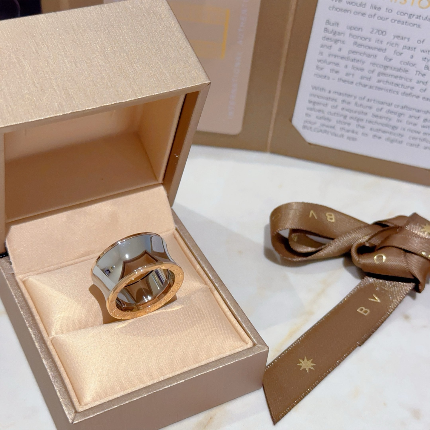 Bvlgari 宝格丽戒指V金材质 BVLGARI宝格丽
