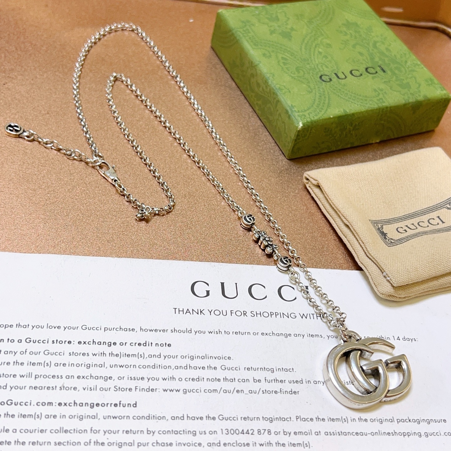 NO:112087,The latest model of Gucci necklace is higher in chain grade, purely handmade, star-like Anger Forest series double g necklace, details are used to treat the version, non-market glossy style, this model has been released, Gucci is very easy to match, jewelry quality, gucci, necklace19860909批古驰项链最新款链条档次更高 纯手工制作 明星同款Anger Forest系列双g项链 细节对版做旧处理 非市面亮面版型 这款一直在出 古驰里面热卖款 非常好搭配,饰品精品,gucci,necklace,Jewelry