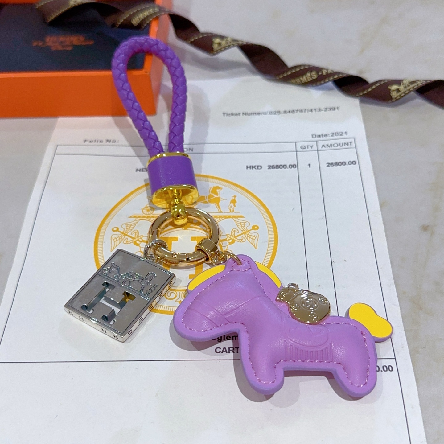 NO:112116,Purchase. New Hermes keychain thickened version, Platinum version. High-end precision version [color][color] Many internet celebrities same style. Hermes hanging decoration keychain is too challenging for the master's craftsmanship. It is not simple to ensure that every detail is in place. High-end customization, same style for men and women, Hermes is popular 1:1 super exquisite star. The same style k gold texture, and the high-end craftsmanship is created. Car keychain is really awesome, jewelry quality, hermes, hermes, keychain19860909批.新款Hermes爱马仕钥匙扣钥匙扣加厚版 铂金版.高级精工版[色][色]众多网红同款 爱马仕挂饰钥匙扣太考验师傅的手艺了 要确保每个细节都到位不简单[色][色] 高端定制 男女同款 爱马仕火爆 1:1超精赞明星 同款 k金质感,精工高端工艺打造出炉. 车钥匙扣上真的赞爆,饰品精品,hermes,hermes,keychain,Jewelry