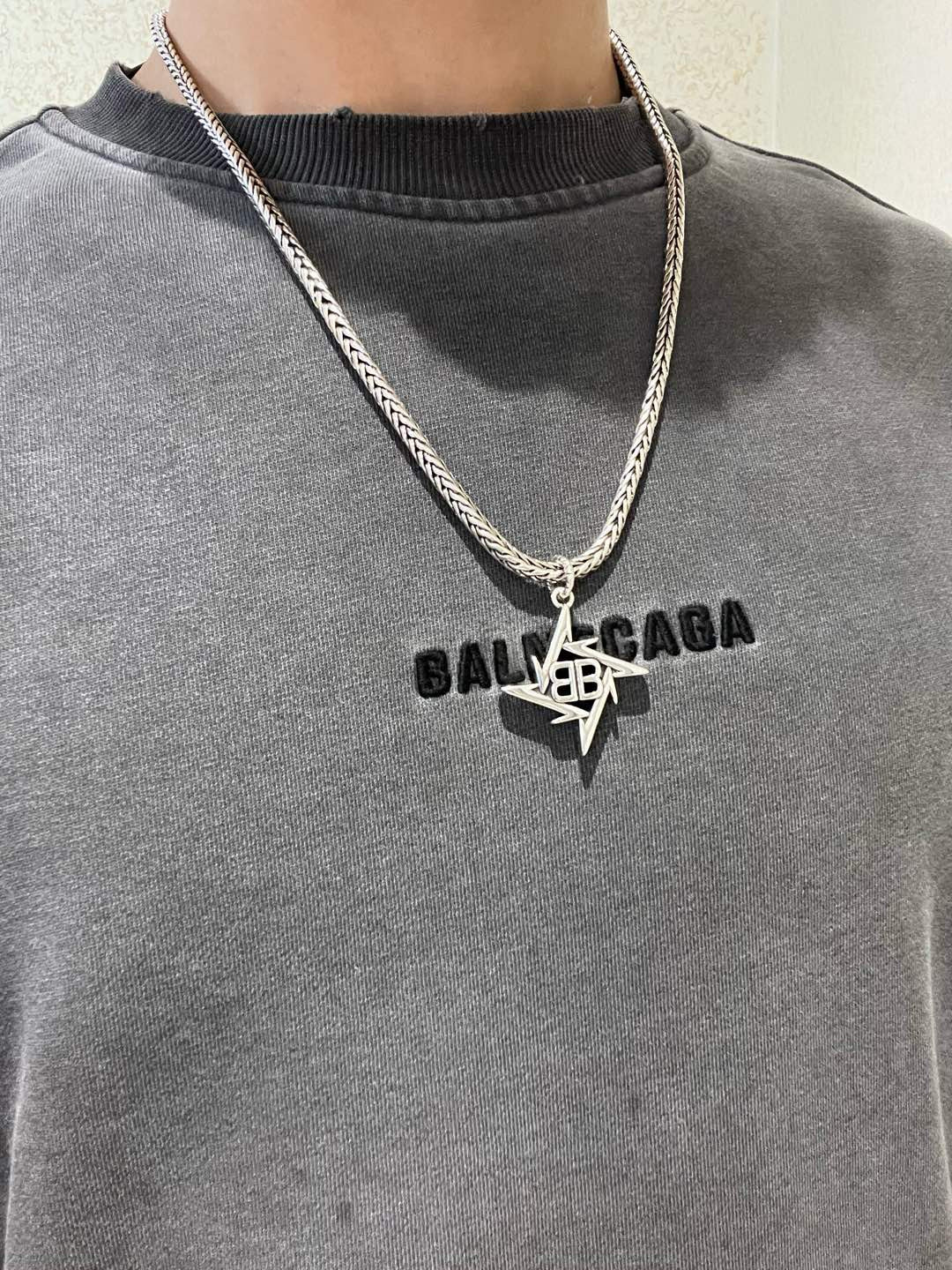 批145 原单货🔹🔹新品 巴黎世家项链 Balenciaga 新款项链🔹专柜一致 细节做工精细 每个细节流程到位 设计工艺精细 火爆款出货 设计独特 复古风格 巴黎世家项链