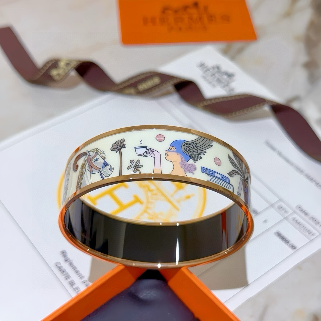 NO:112917,Batch. Hermes Hermes bracelet Original customization 20mm wide version bracelet The enamel craftsmanship tests the master's craftsmanship to ensure the color is handmade [color][color] V gold high-end customization Goddess I love Hermes hot bracelet Super exquisite goddesses Stars Same style High-end franc material, K gold texture, Seiko pure handmade production really praises, jewelry quality, hermes, hermes, bracelet19860909批. Hermes 爱马仕手镯 原版定制 20mm宽版手环 珐琅工艺太考验师傅的手艺了 要确保色泽手工制作好[色][色] V金高端定制 女神 都爱爱马仕火爆手镯 超精赞各路女神 明星 同款 高端法郎材质,k金质感,精工纯手工出品上手真的赞,饰品精品,hermes,hermes,bracelet,Jewelry
