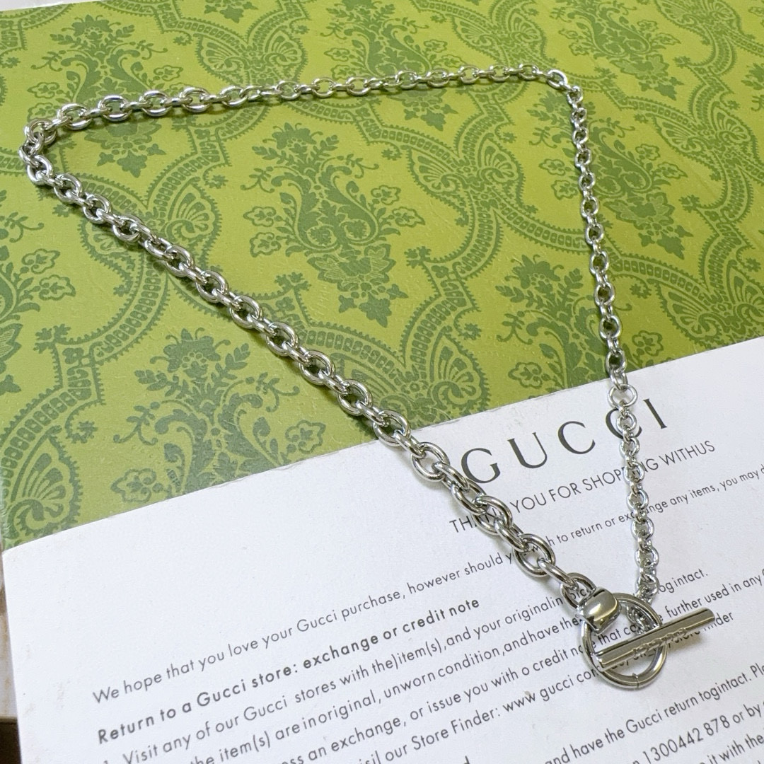 NO:114463,The latest model of Gucci necklaces is higher in chain grade, star style, the same style, Anger Forest series, double G classic style design concept, necklace series, retro silver necklace, details are used to treat, non-market bright style, this model has been released, Gucci is popular in it, very easy to match with trendy clothes, jewelry quality, gucci, necklace19860909批古驰项链最新款链条档次更高明星同款Anger Forest系列双G经典款设计理念项链系列复古银项链 细节对版做旧处理 非市面亮面版型 这款一直在出 古驰里面热卖款 非常好搭配潮流衣服,饰品精品,gucci,necklace,Jewelry