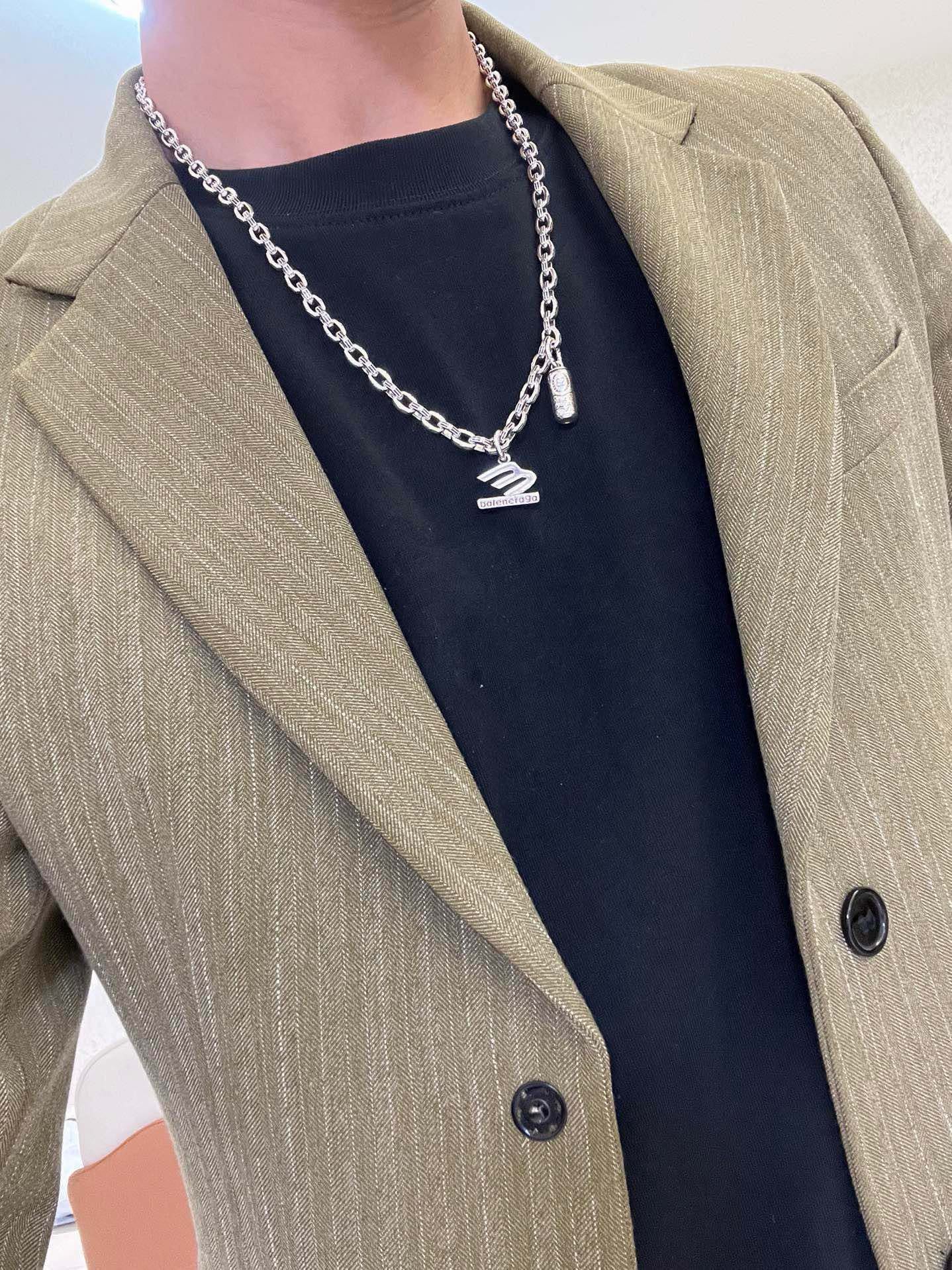 批145 原单货🔹🔹新品 巴黎世家项链 Balenciaga 新款项链🔹专柜一致 细节做工精细 每个细节流程到位 设计工艺精细 火爆款出货 设计独特 复古风格 巴黎世家项链