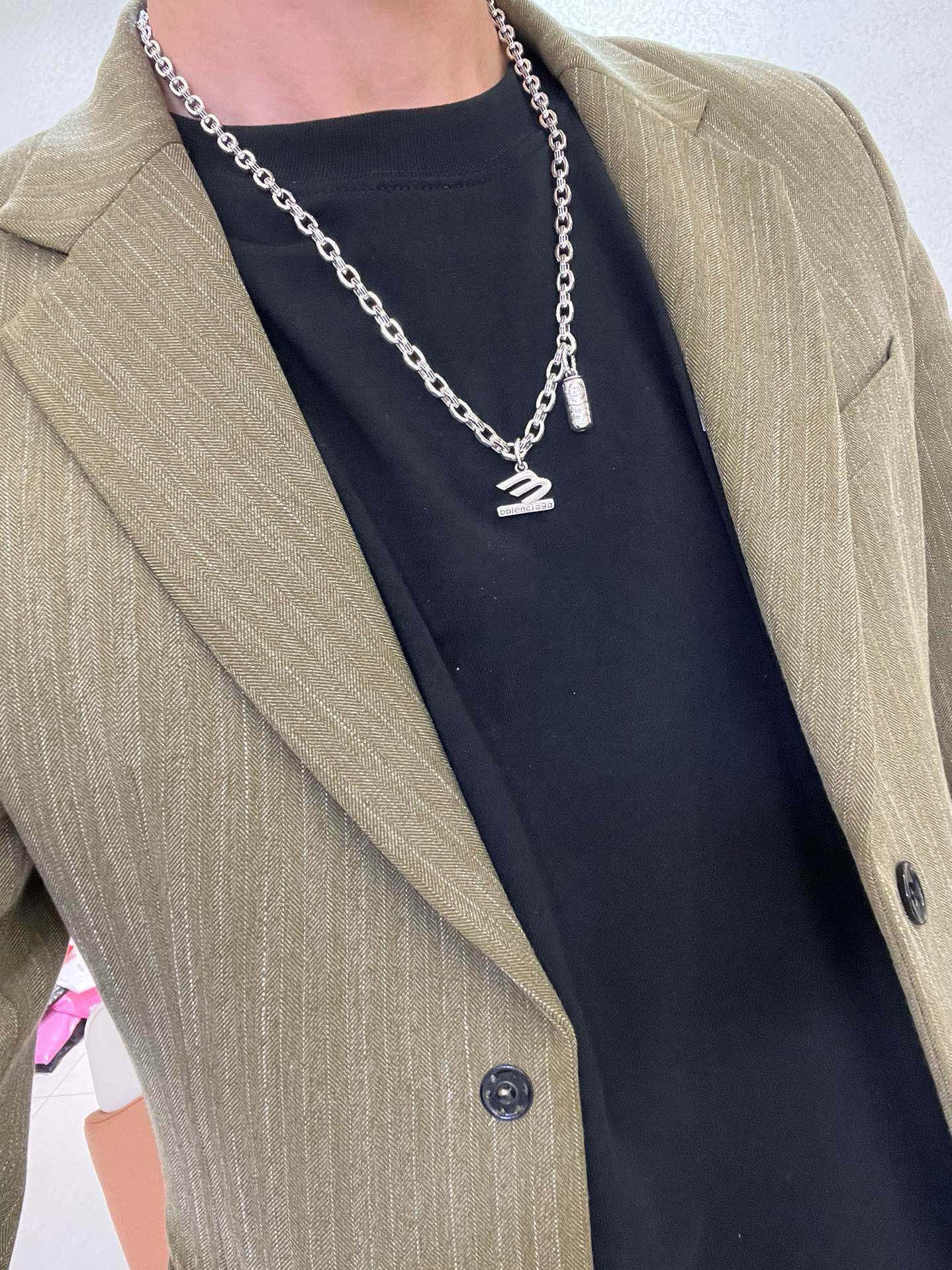 批145 原单货🔹🔹新品 巴黎世家项链 Balenciaga 新款项链🔹专柜一致 细节做工精细 每个细节流程到位 设计工艺精细 火爆款出货 设计独特 复古风格 巴黎世家项链