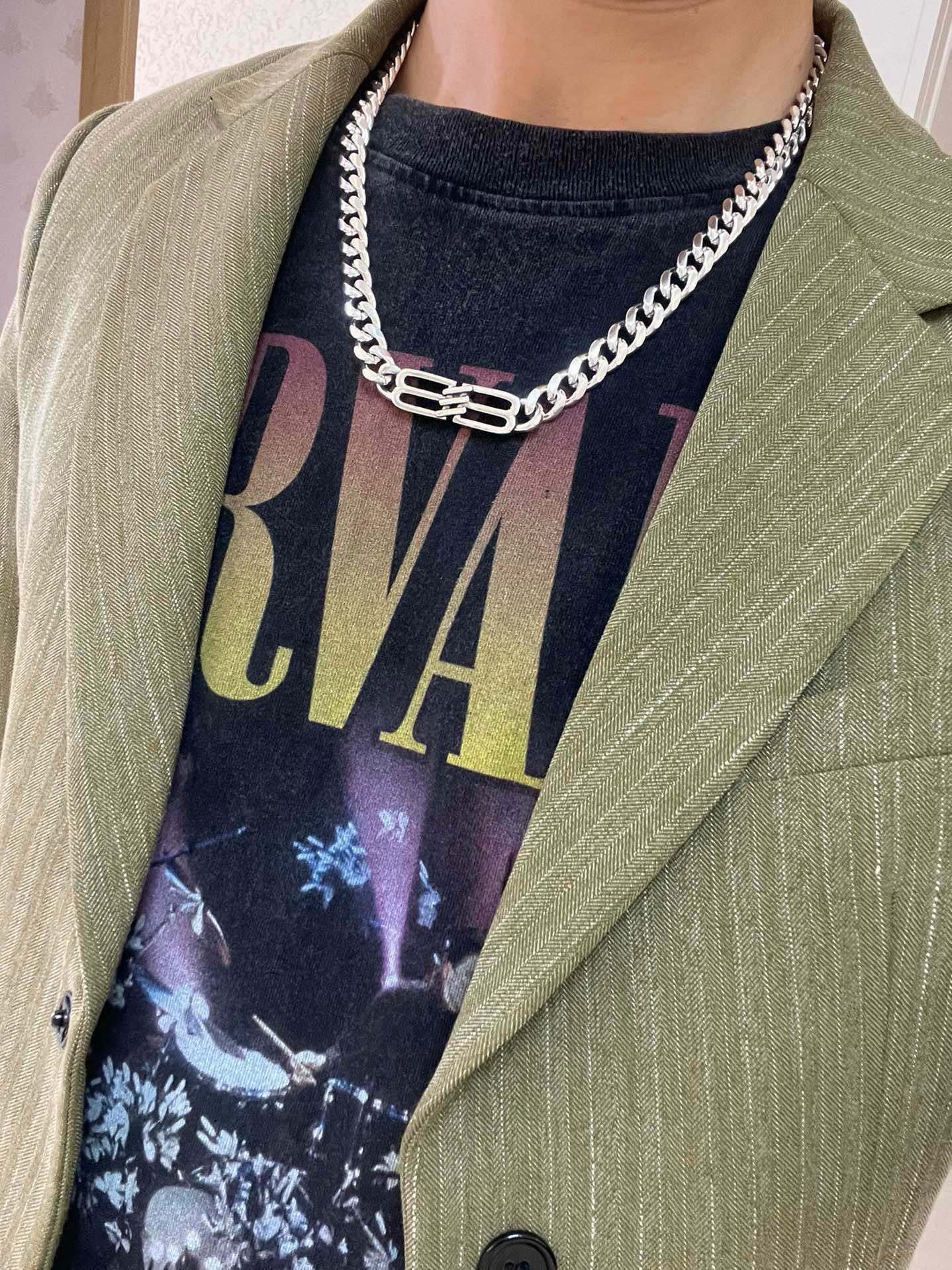 批185 原单货🔹🔹新品 巴黎世家项链 Balenciaga 新款项链🔹专柜一致 细节做工精细 每个细节流程到位 设计工艺精细 火爆款出货 设计独特 复古风格 巴黎世家项链