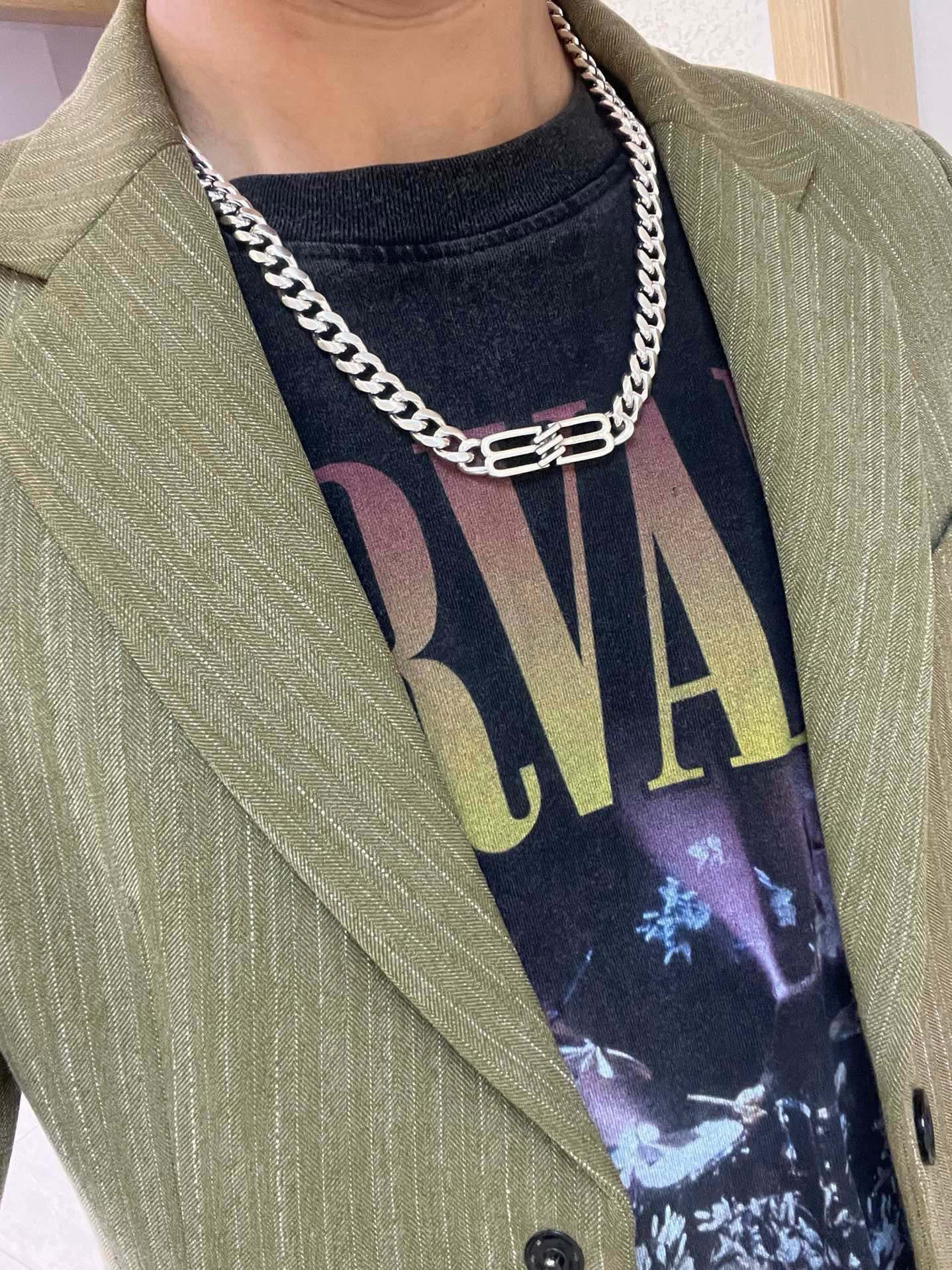 批185 原单货🔹🔹新品 巴黎世家项链 Balenciaga 新款项链🔹专柜一致 细节做工精细 每个细节流程到位 设计工艺精细 火爆款出货 设计独特 复古风格 巴黎世家项链