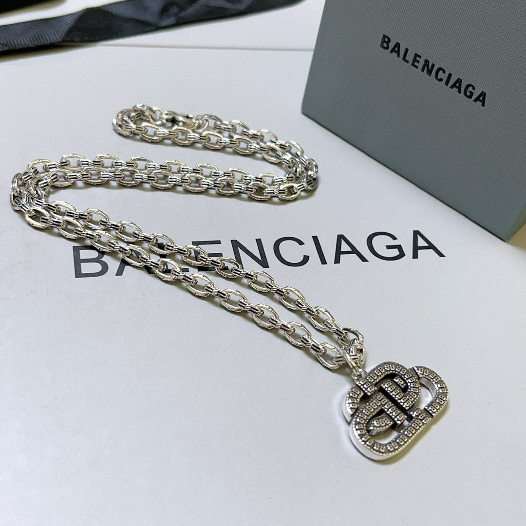 批145 原单货🔹🔹新品 巴黎世家项链 Balenciaga 新款项链🔹专柜一致 细节做工精细 每个细节流程到位 设计工艺精细 火爆款出货 设计独特 复古风格 巴黎世家项链