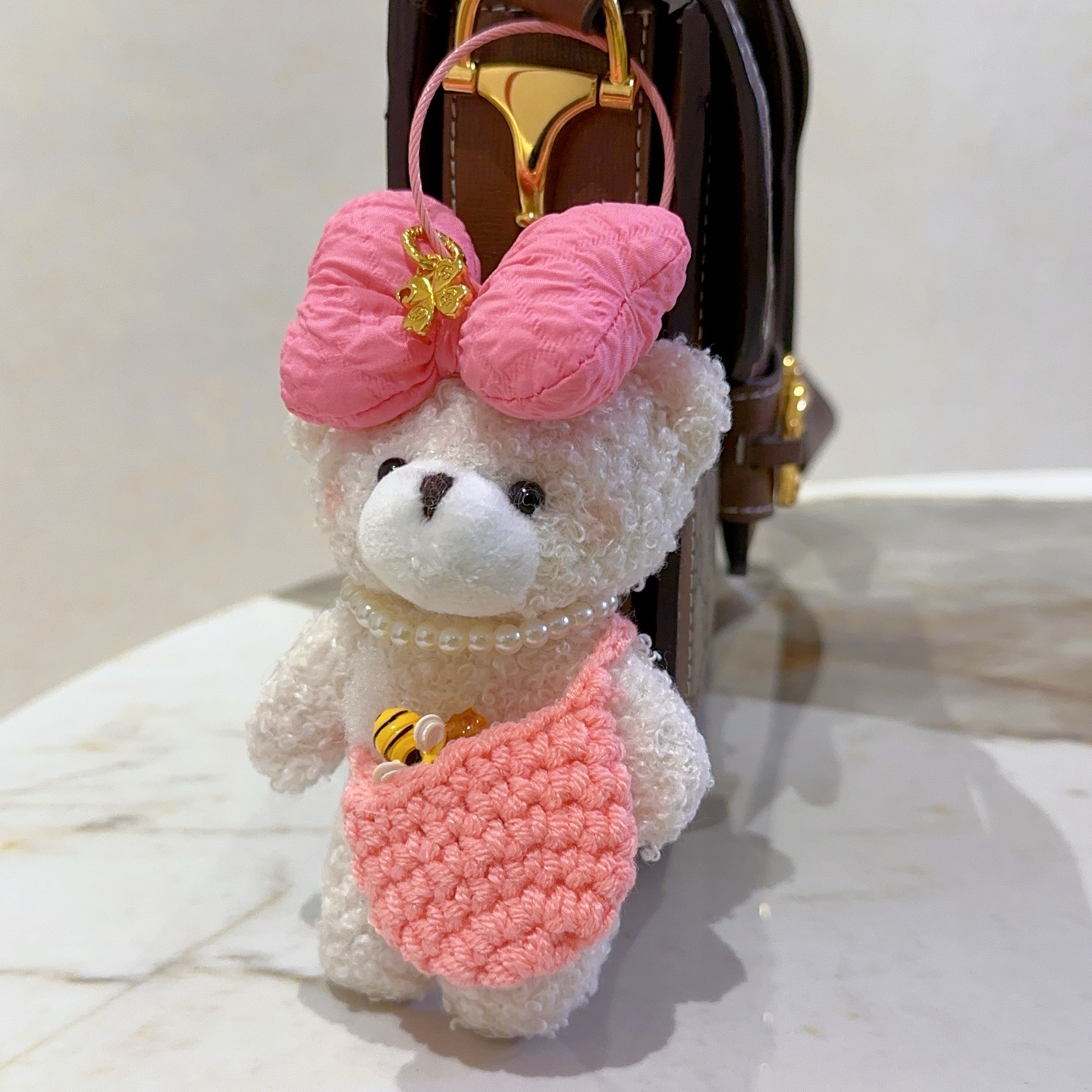 批85 2025款古驰爆款来袭 新品发布 👒𝐆𝐮𝐜𝐜𝐢古驰钥匙扣古驰包包扣 最新款包包挂饰档次更高明星同款Anger Forest系列双G经典款联名设计理念钥匙扣系列
细节对版做旧处理 非市面亮面版型
这款一直在出 古驰里面热卖款 非常好搭配潮流背包👔🥿