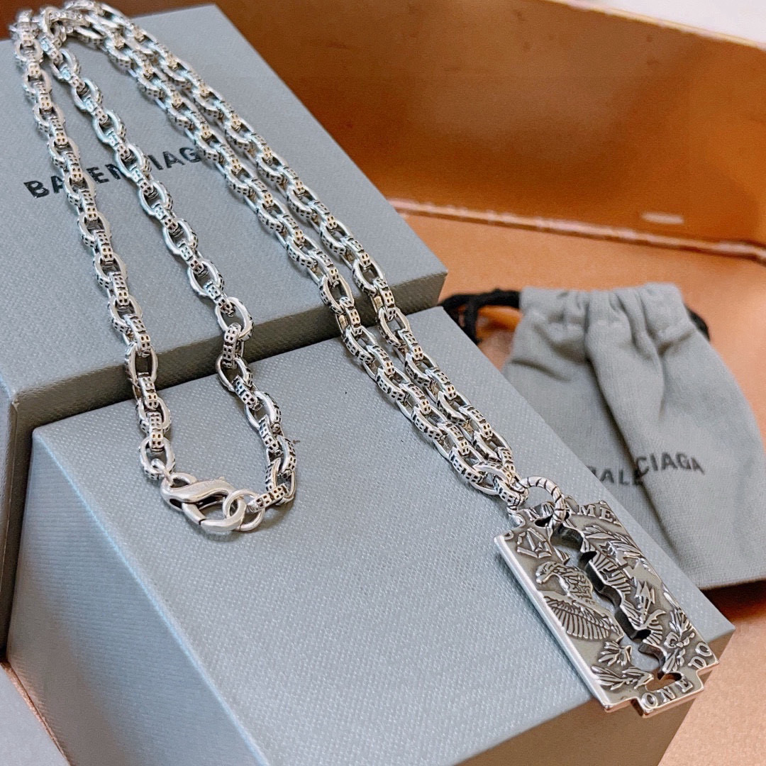 原单货🔹🔹新品 巴黎世家项链 Balenciaga 新款项链🔹专柜一致 细节做工精细 每个细节流程到位
