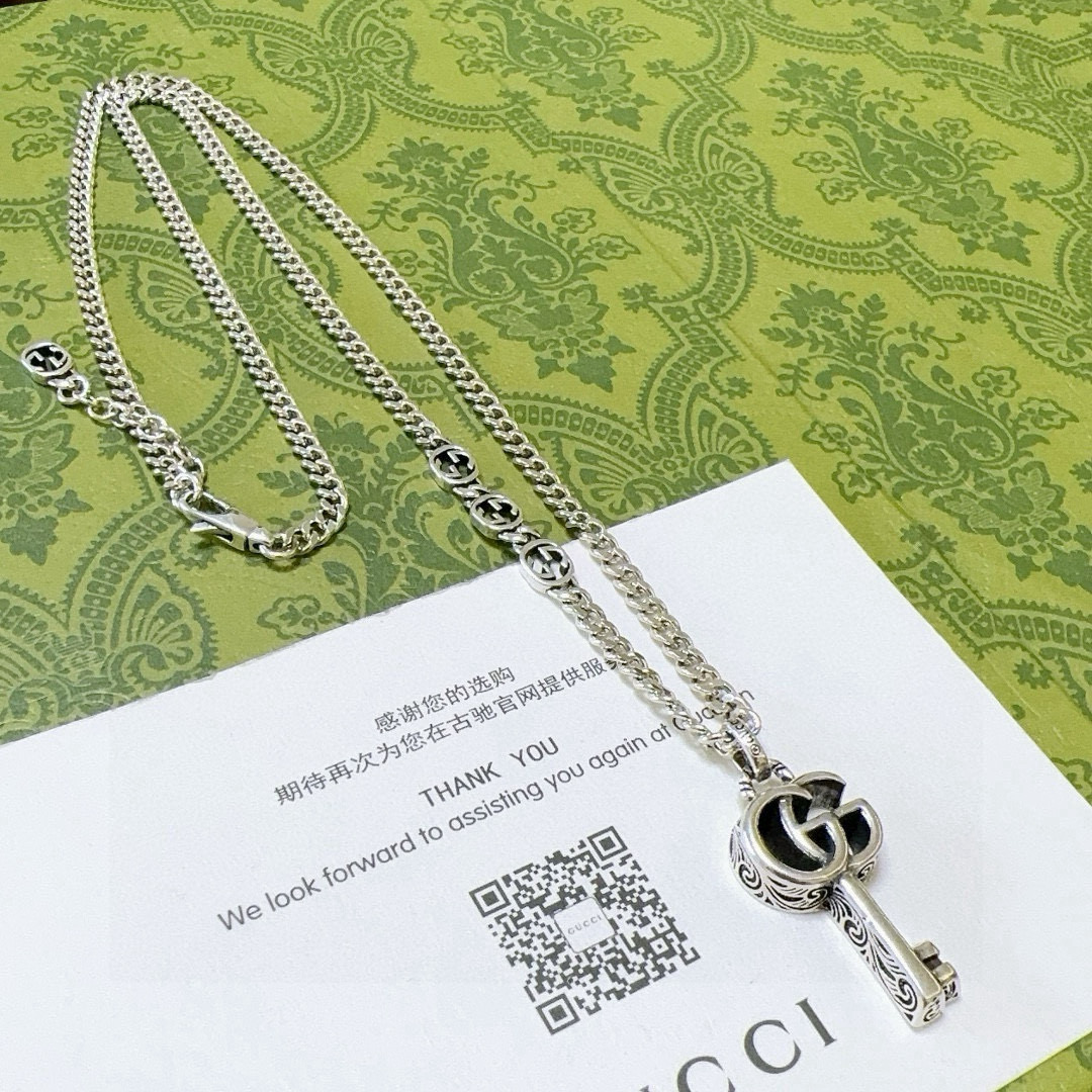   🔥🔥 新品发布👒不爆不发 抖音带货网红首选 𝐆𝐮𝐜𝐜𝐢古驰项链最新款链条档次更高明星同款Anger 