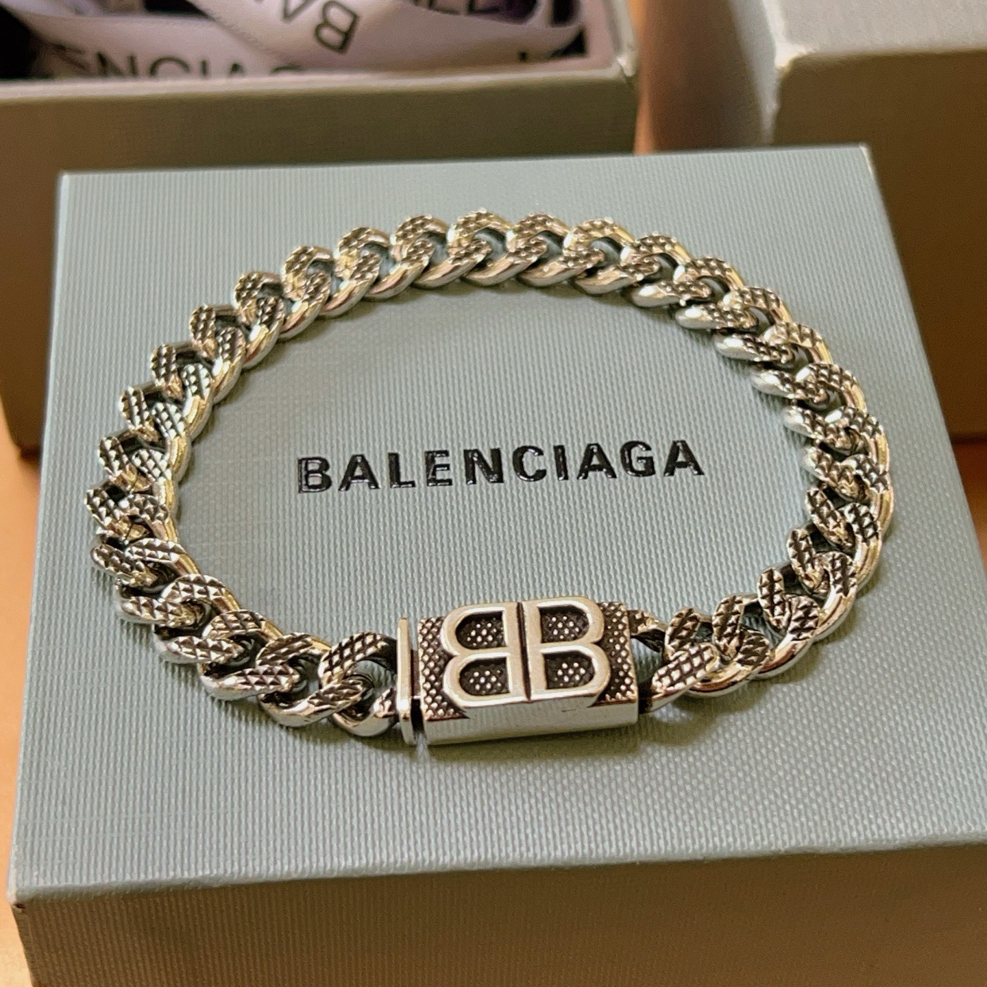 。 高品质高质感 原单货🔹🔹新品 巴黎世家 Balenciaga手链🔹专柜一致巴黎世家手链 男士火爆款出