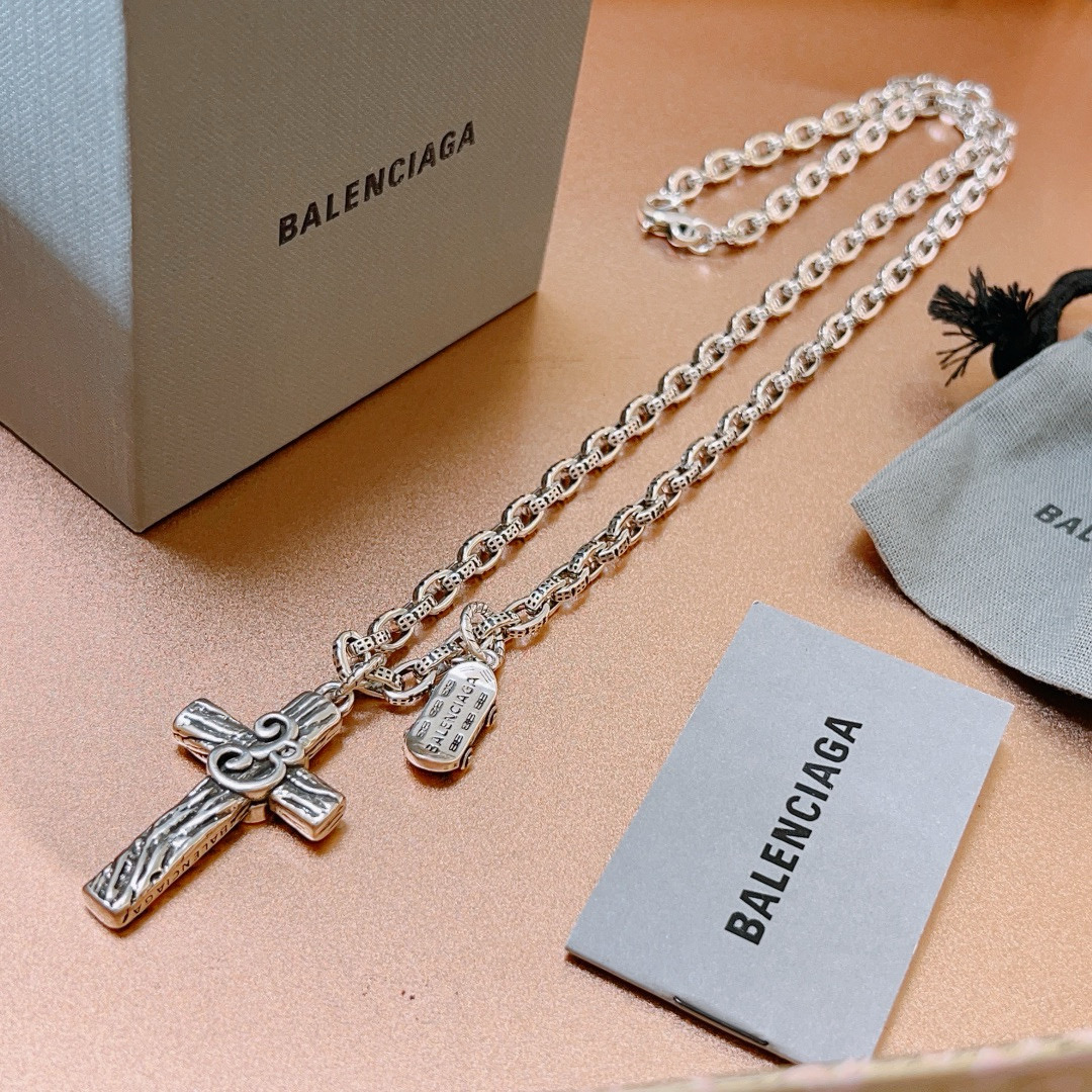  原单货🔹🔹新品发布 巴黎世家项链 Balenciaga 新款项链🔹专柜一致 细节做工精细 每个细节流程