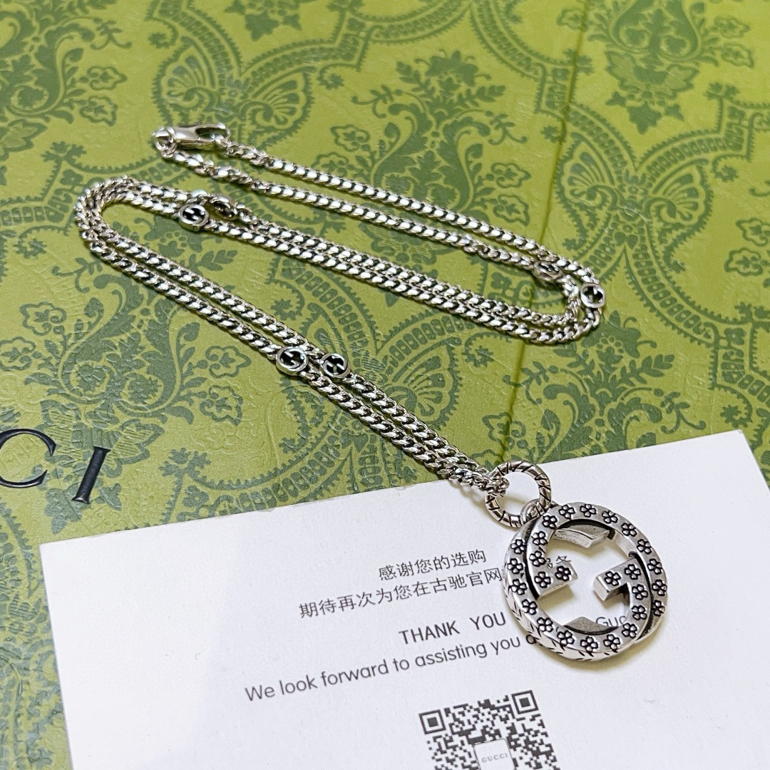     新品发布👒巨帅🤠𝐆𝐮𝐜𝐜𝐢古驰项链最新款链条档次更高明星同款Anger Forest系列双G古驰