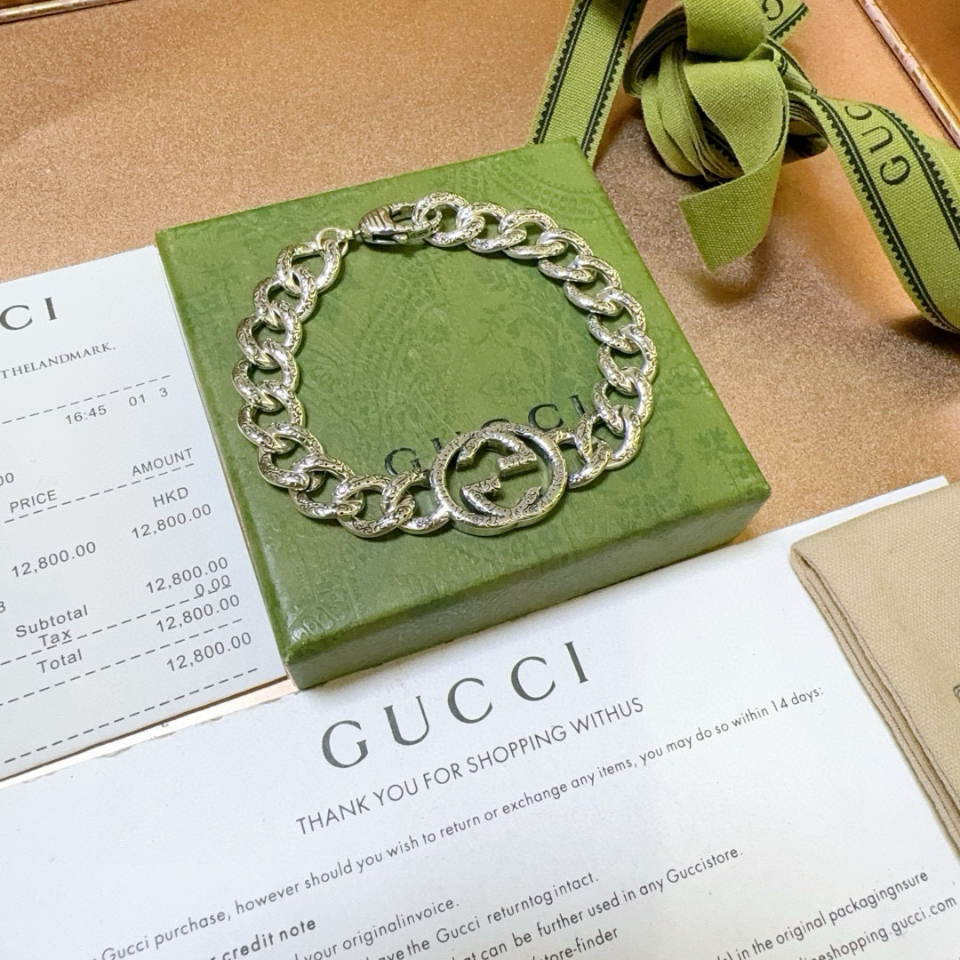 。 最新出炉土豪版手链 认准细节 独家高品质🌼 Gucci古驰手链最新款的经典款 精致无论款式 质感 都