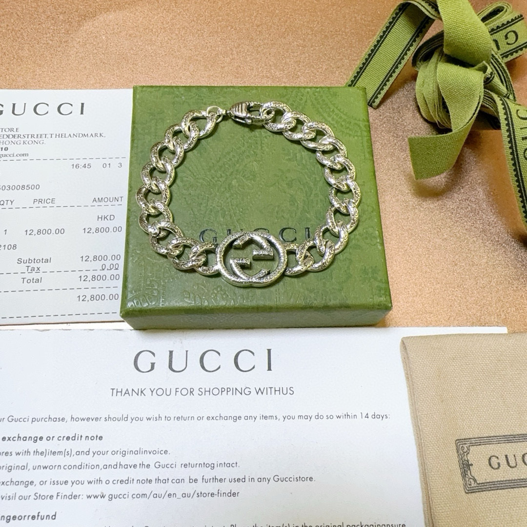。 最新出炉土豪版手链 认准细节 独家高品质🌼 Gucci古驰手链最新款的经典款 精致无论款式 质感 都
