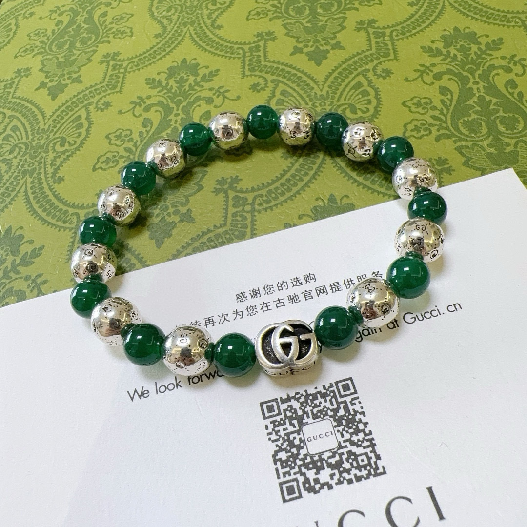   新品发布𝐆𝐮𝐜𝐜𝐢古驰手链男女同款 最新款绿玛瑙石手链档次更高明星同款Anger Forest系列双