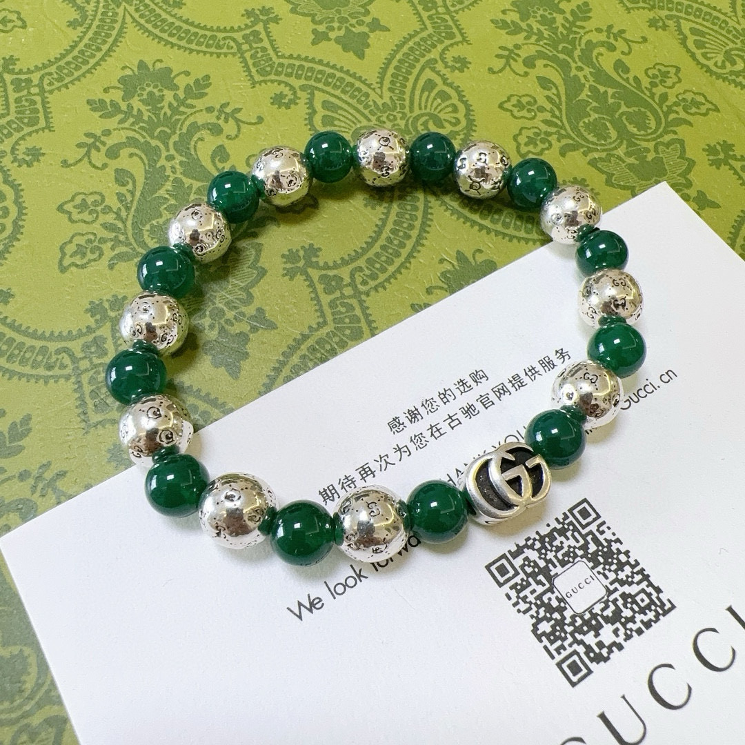   新品发布𝐆𝐮𝐜𝐜𝐢古驰手链男女同款 最新款绿玛瑙石手链档次更高明星同款Anger Forest系列双