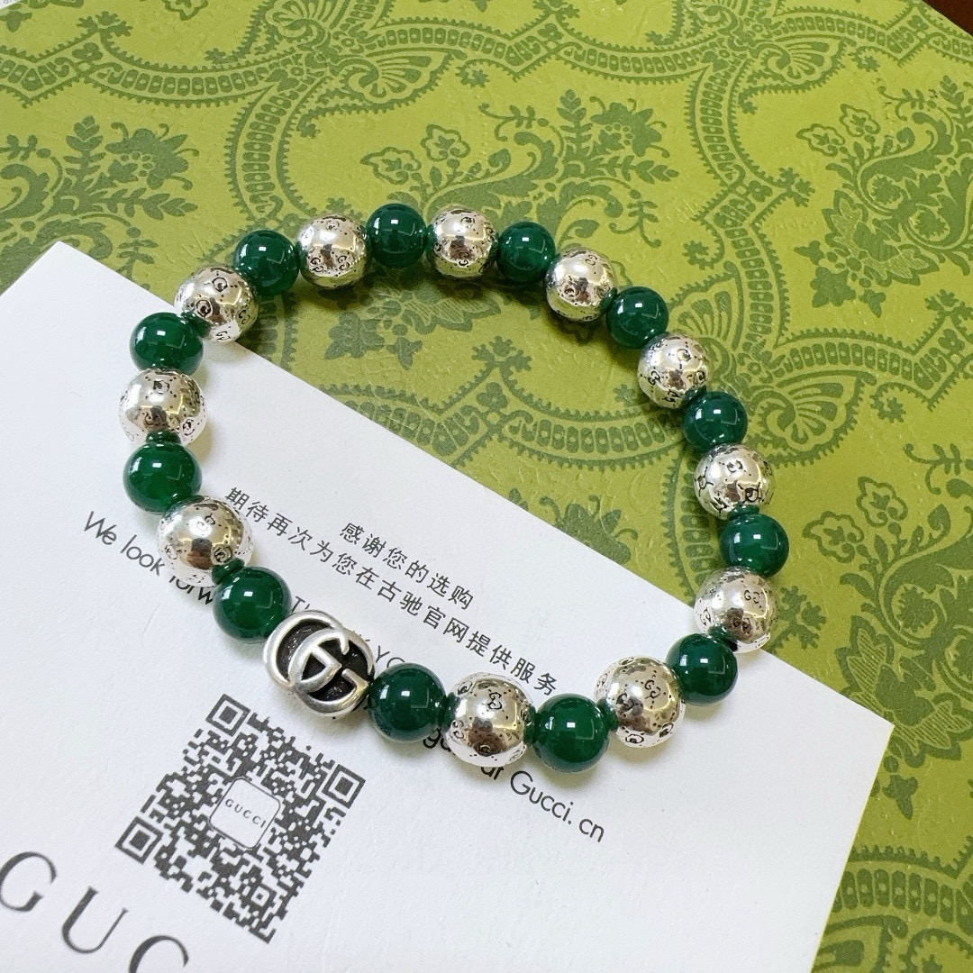   新品发布𝐆𝐮𝐜𝐜𝐢古驰手链男女同款 最新款绿玛瑙石手链档次更高明星同款Anger Forest系列双