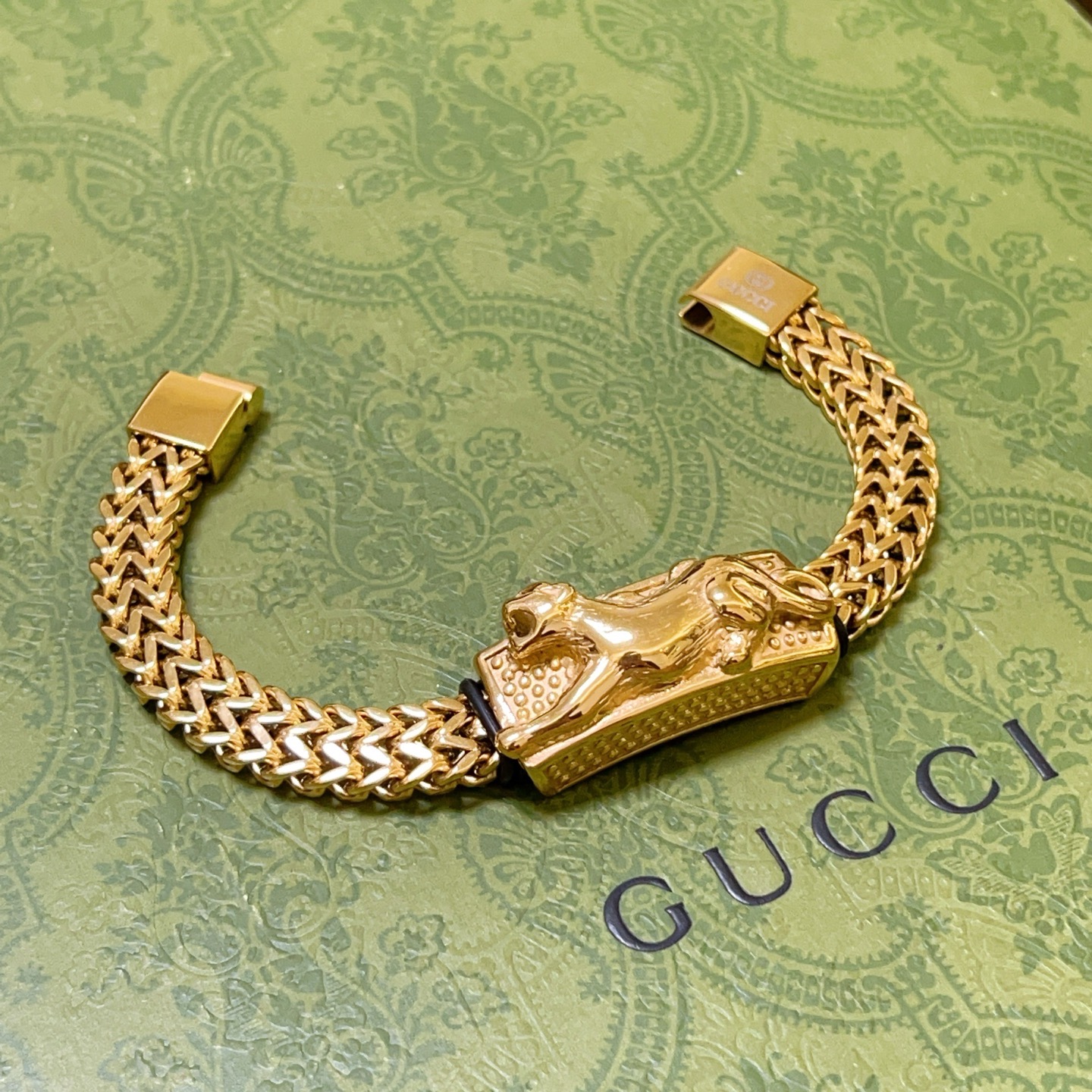  。 古驰新款推荐款2025最新出炉🌼 Gucci古驰手链最新款经典款 精致无论款式 质感 都是绝对的顶