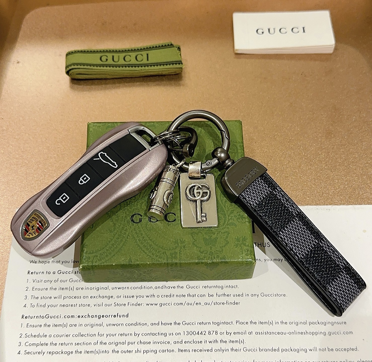    新品发布 👒𝐆𝐮𝐜𝐜𝐢古驰钥匙扣 古驰包包扣 最新款包包挂饰档次更高明星同款Anger Fores
