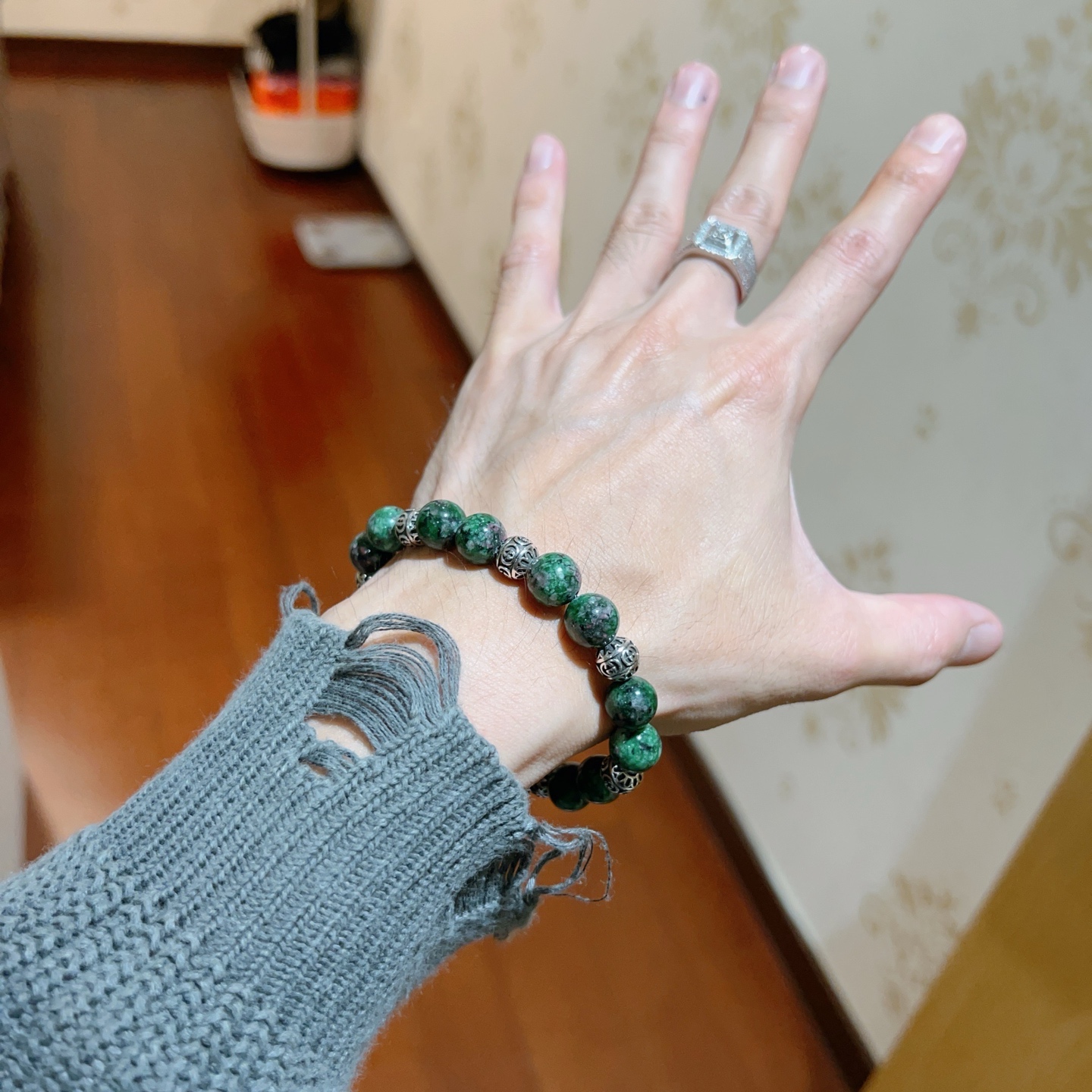   𝐆𝐮𝐜𝐜𝐢古驰手链👨👩奢华手串 男女同款 最新款全件药王石串珠手链档次更高明星同款Anger For