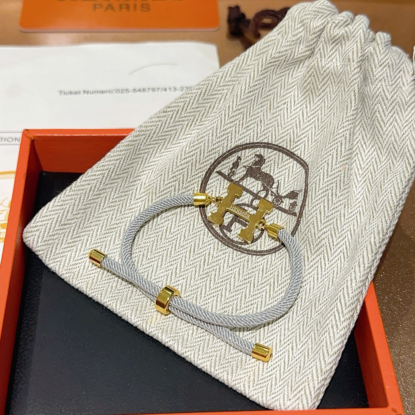     新品发售 👒🐎爱马仕手绳手环最新款纯手工编织材质档次更高明星同款H系列系列🎸经典款系列手链手绳
