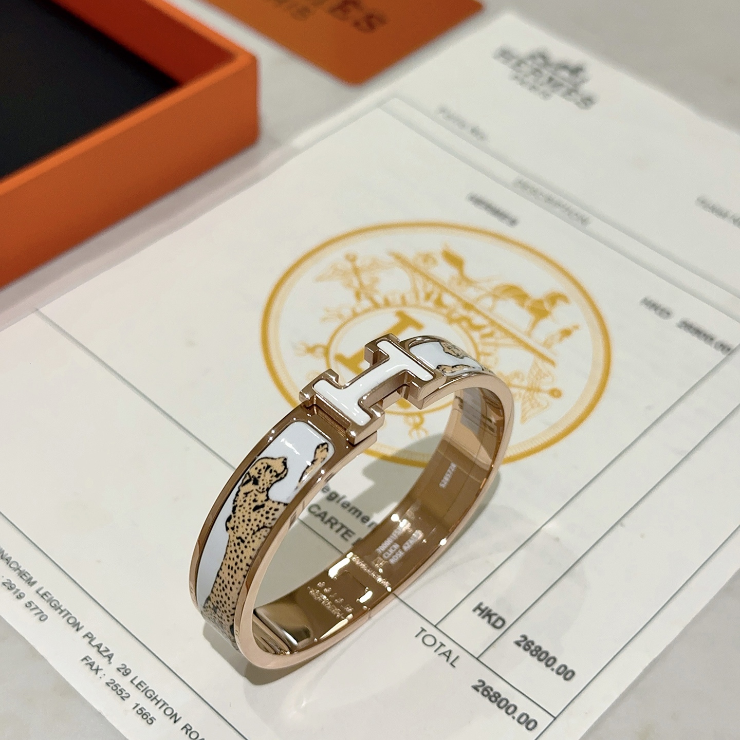 。 Hermes 爱马仕手镯 ❗️v金原版定制 爱马仕手环 珐琅工艺太考验师傅的手艺了 要确保色泽手工制