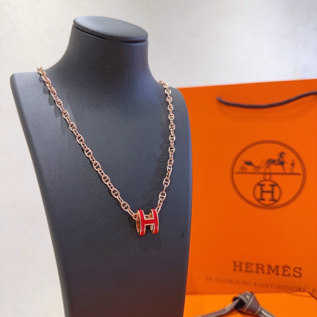  🌀🌟HERMES  爱马仕项链 H字母椭圆系列首饰 进口珐琅镀.猪鼻子链条经典搭配 边上logo清晰，