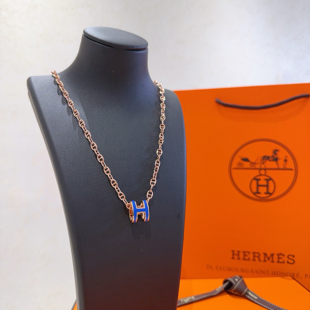  🌀🌟HERMES  爱马仕项链 H字母椭圆系列首饰 进口珐琅镀.猪鼻子链条经典搭配 边上logo清晰，